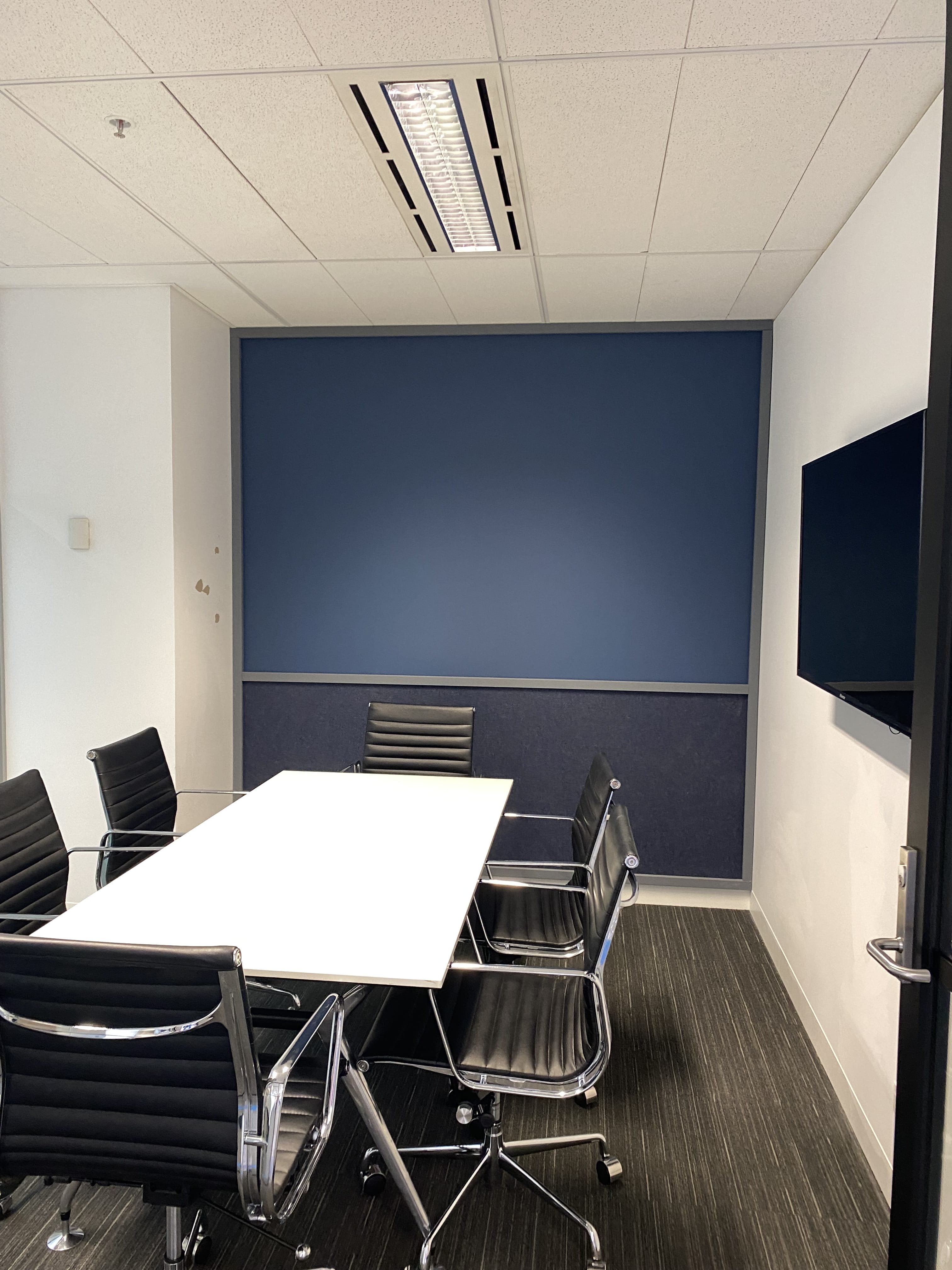 Baw Baw I 6 person Meeting Room  1