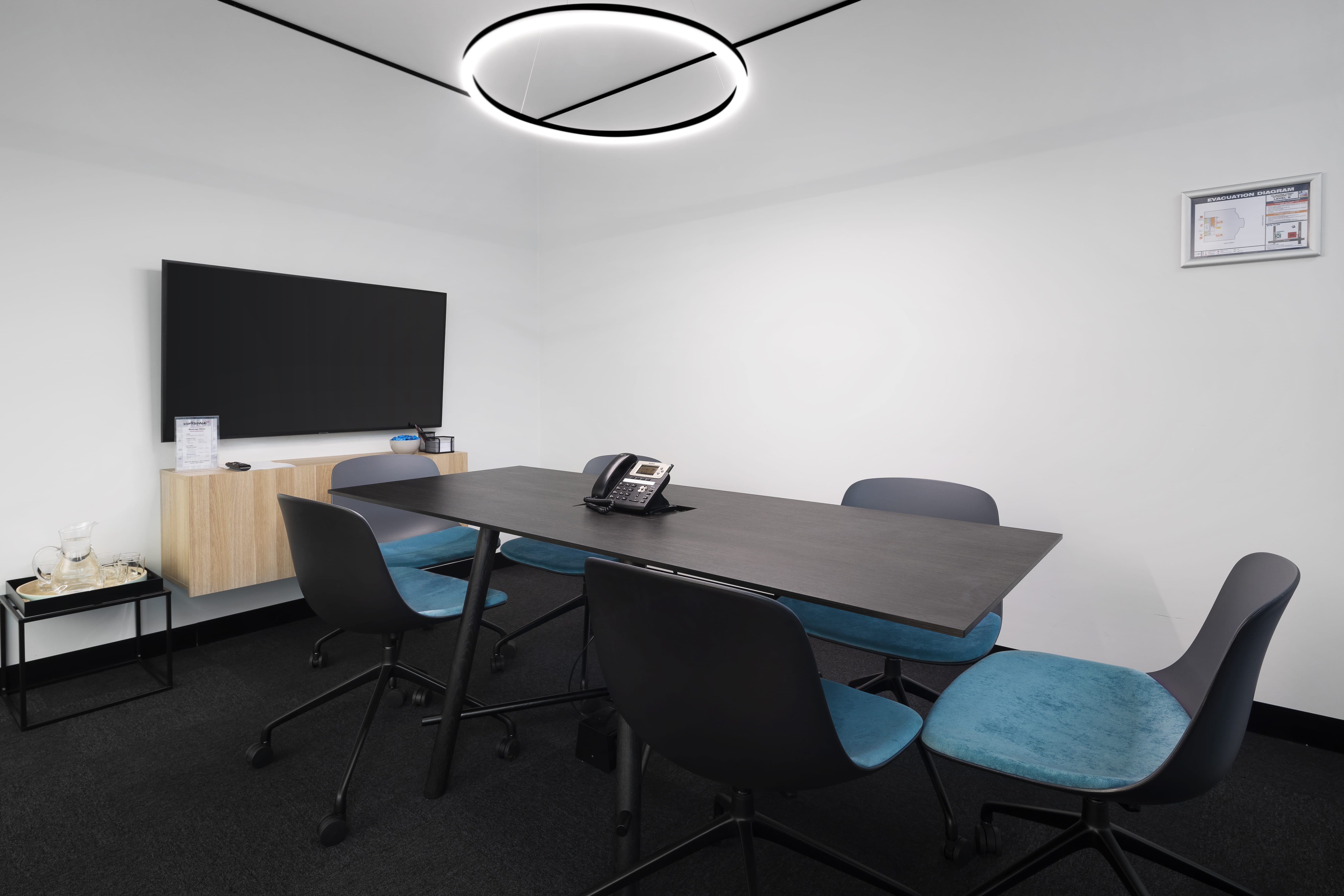 Yarra I 6 Person Meeting Room 