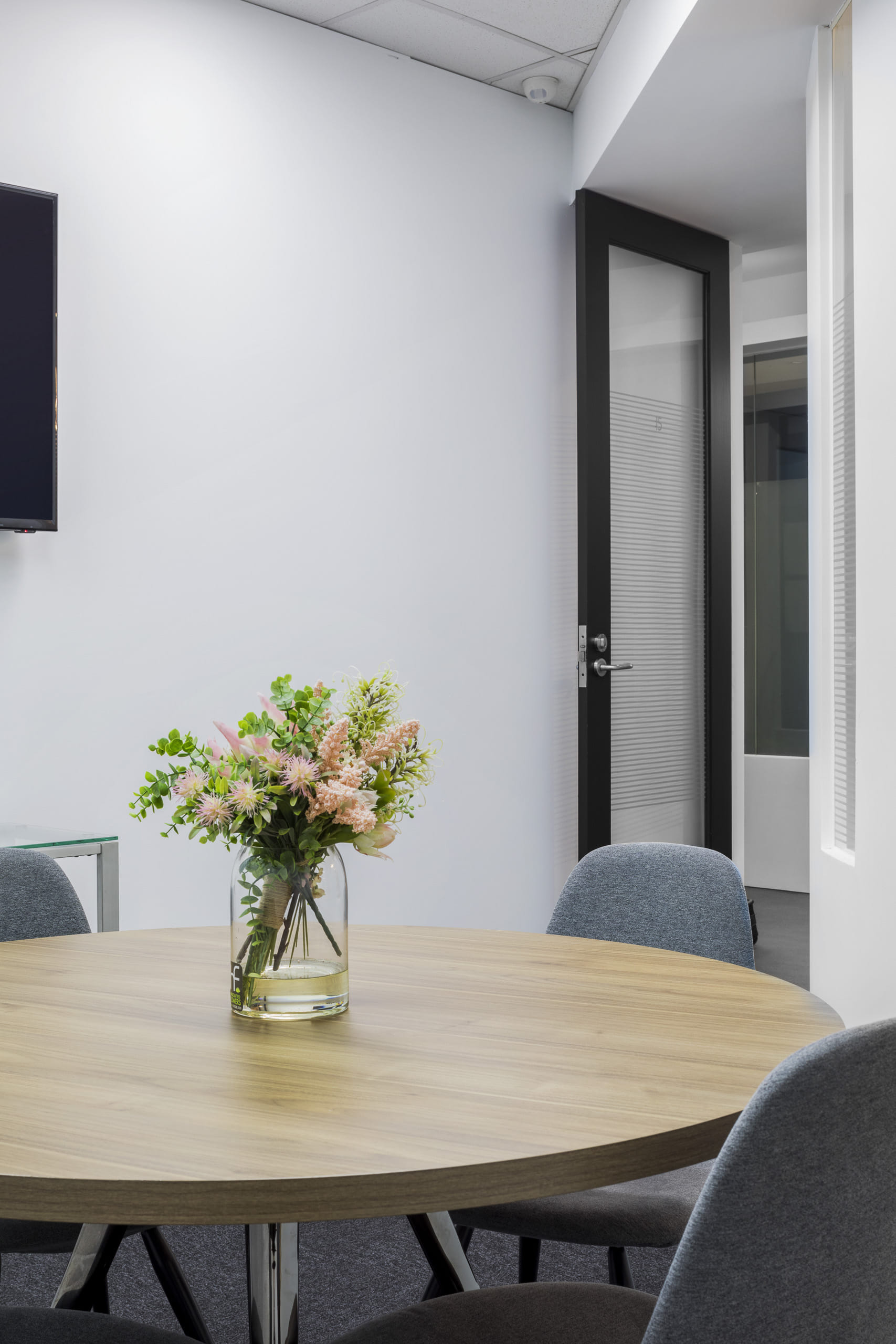 Princess I 4 Person Meeting Room  1