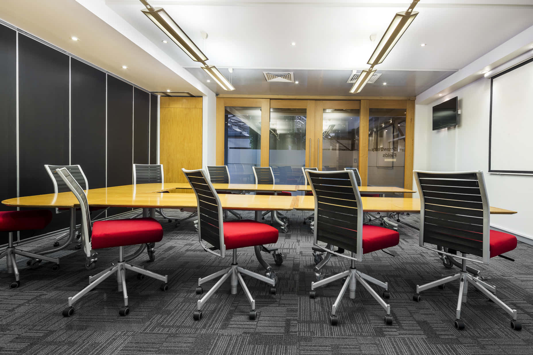 Strawberry Fields I 13 Person Boardroom 0