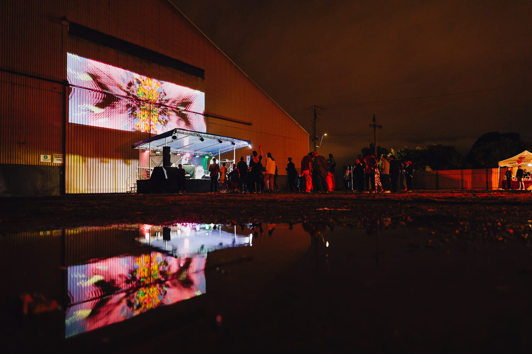 Superordinary Outdoor Courtyard 1