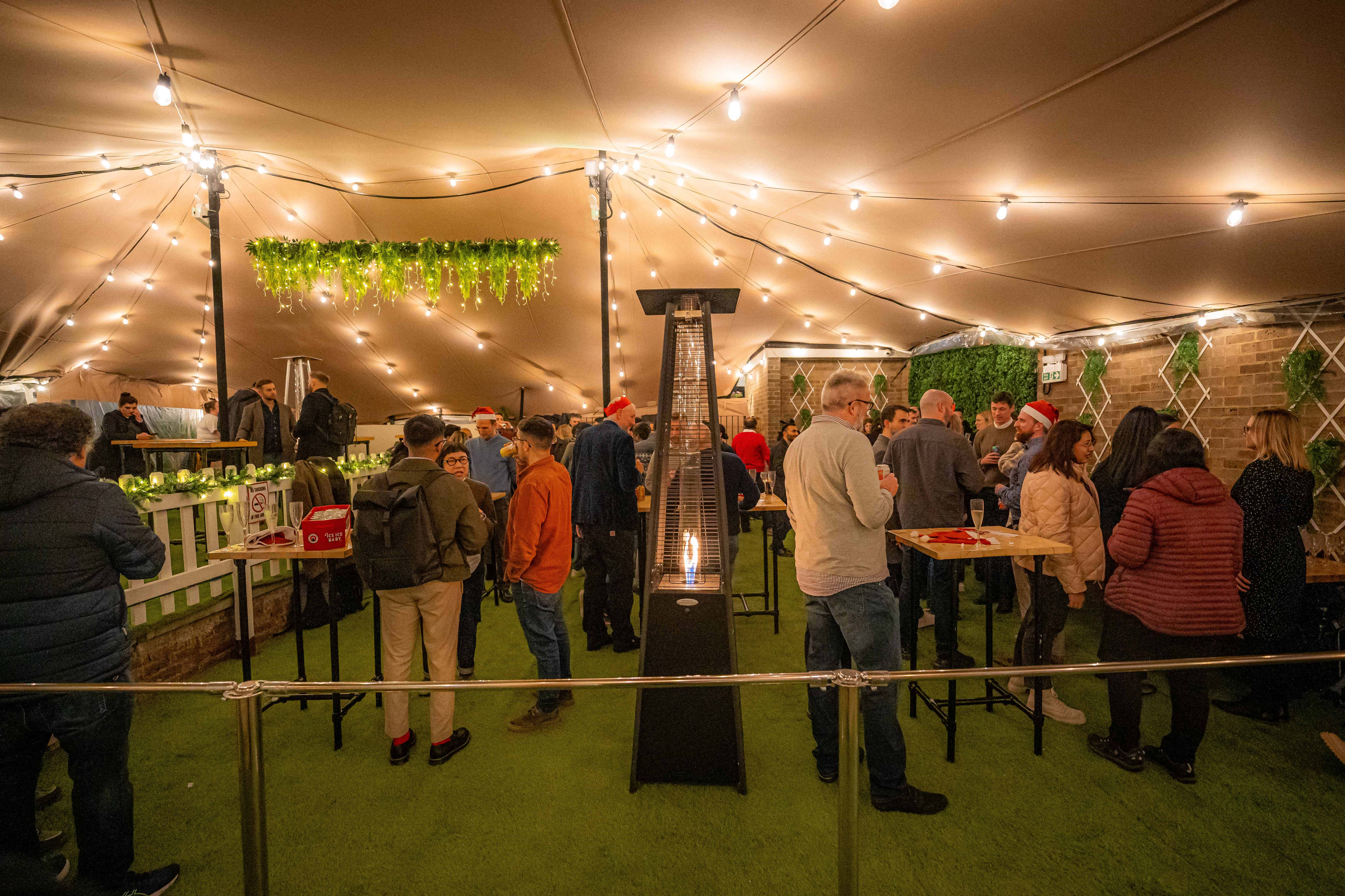 Finsbury Square Garden Bar - Christmas Set Up 7