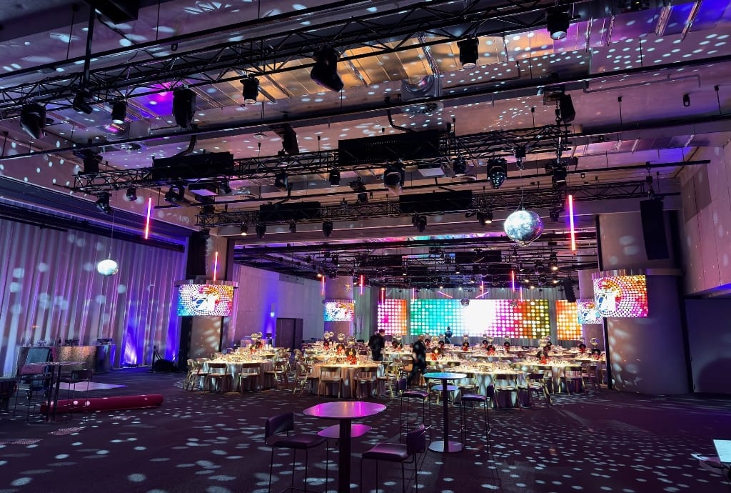 Main Hall and  Pre-Function Area  11