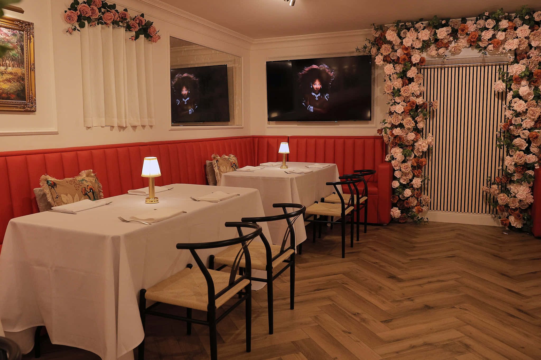 The Hideaway Orange Room 2