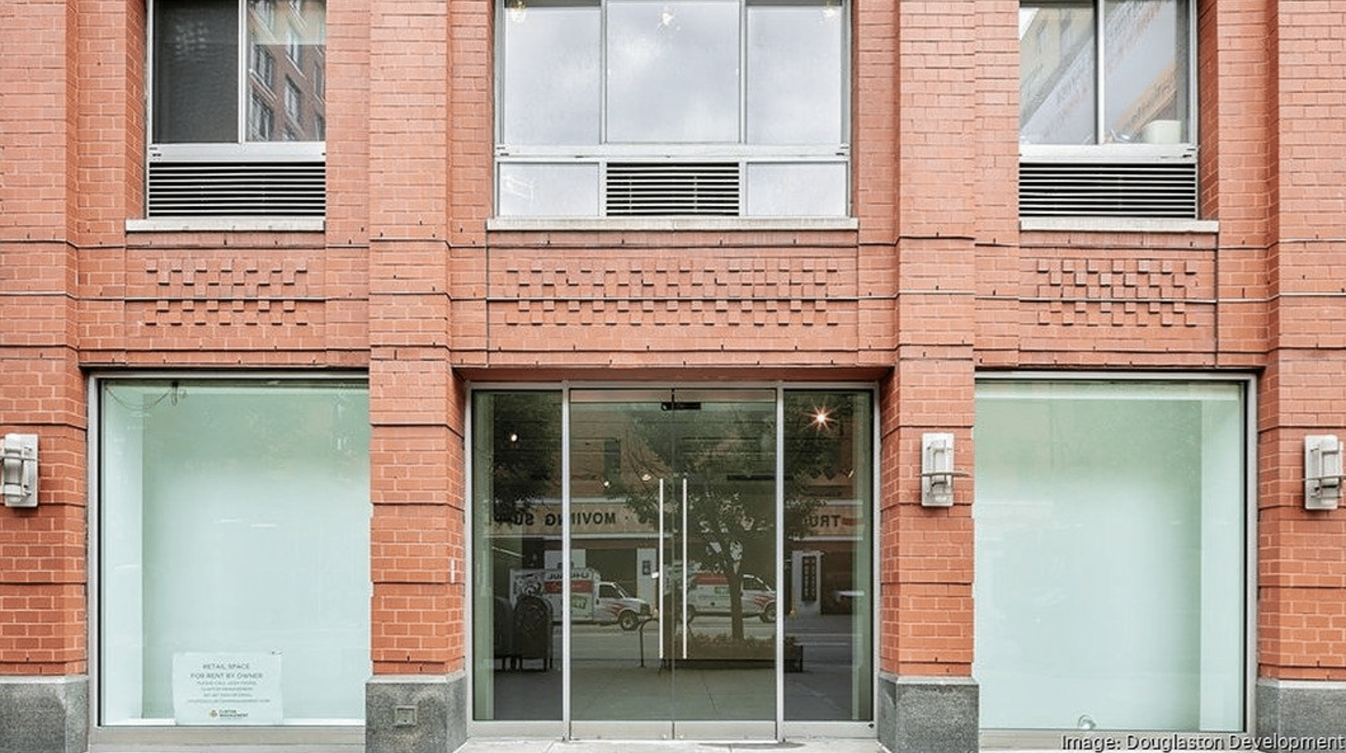 Ground Floor - Spacious Chelsea Gallery Space 3