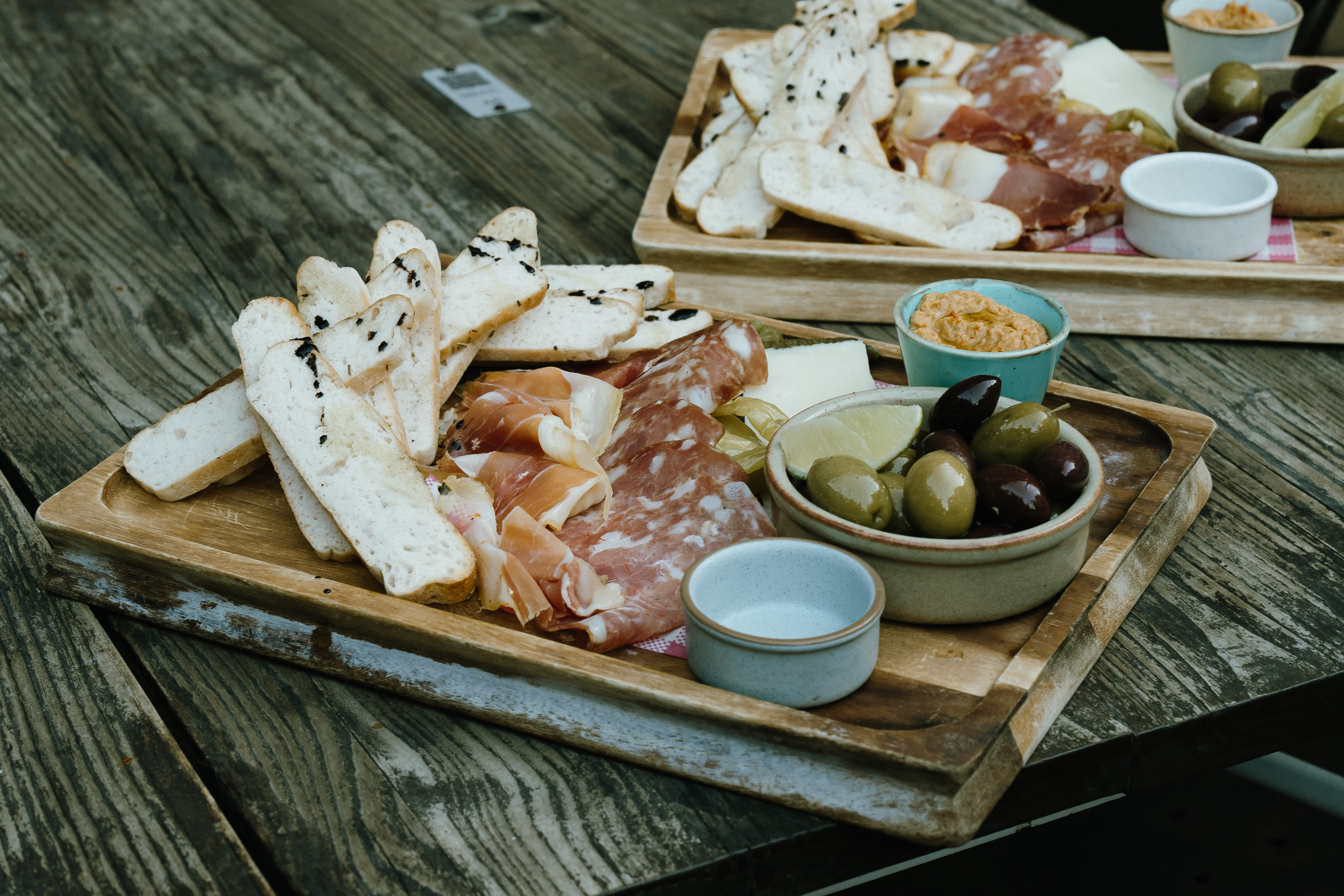 Main Bar / The Deck / Courtyard 9