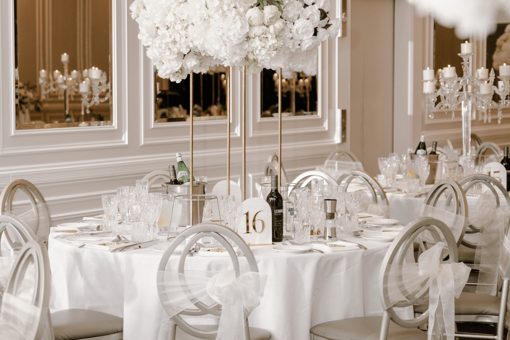 Sir Phillip Lounge 3