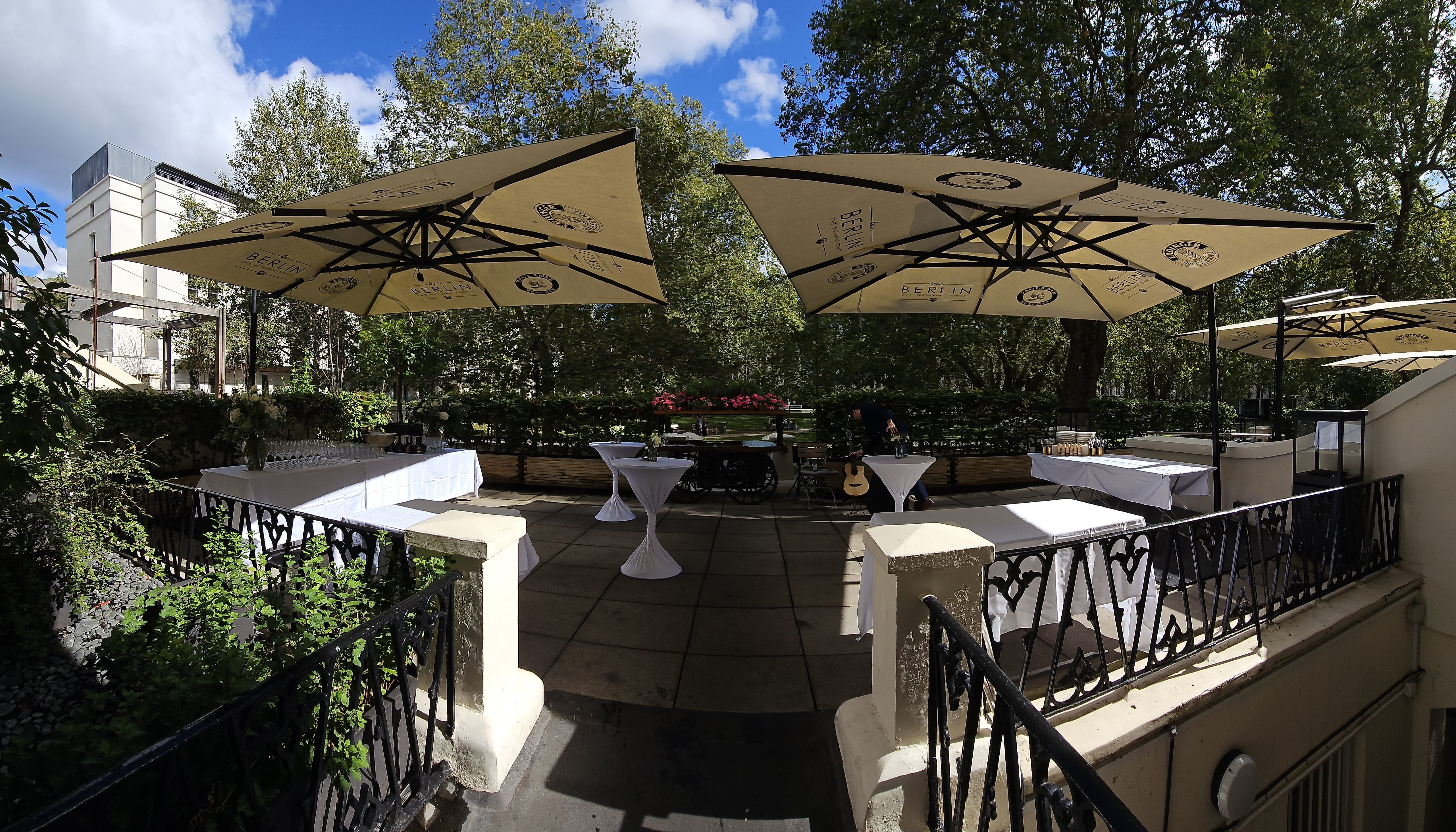 Terrace for up to 84 seated - 130 standing 3