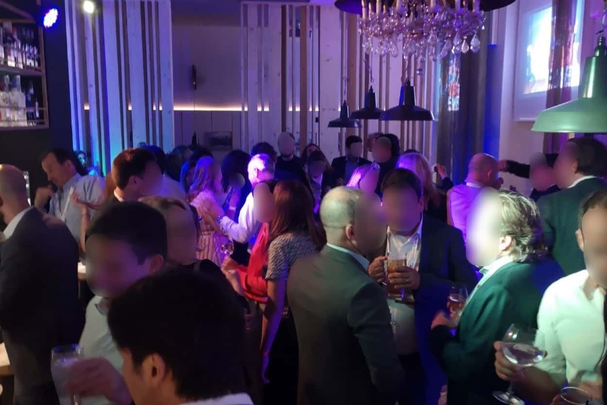 Indoor and outdoor up to 180 people standing 1