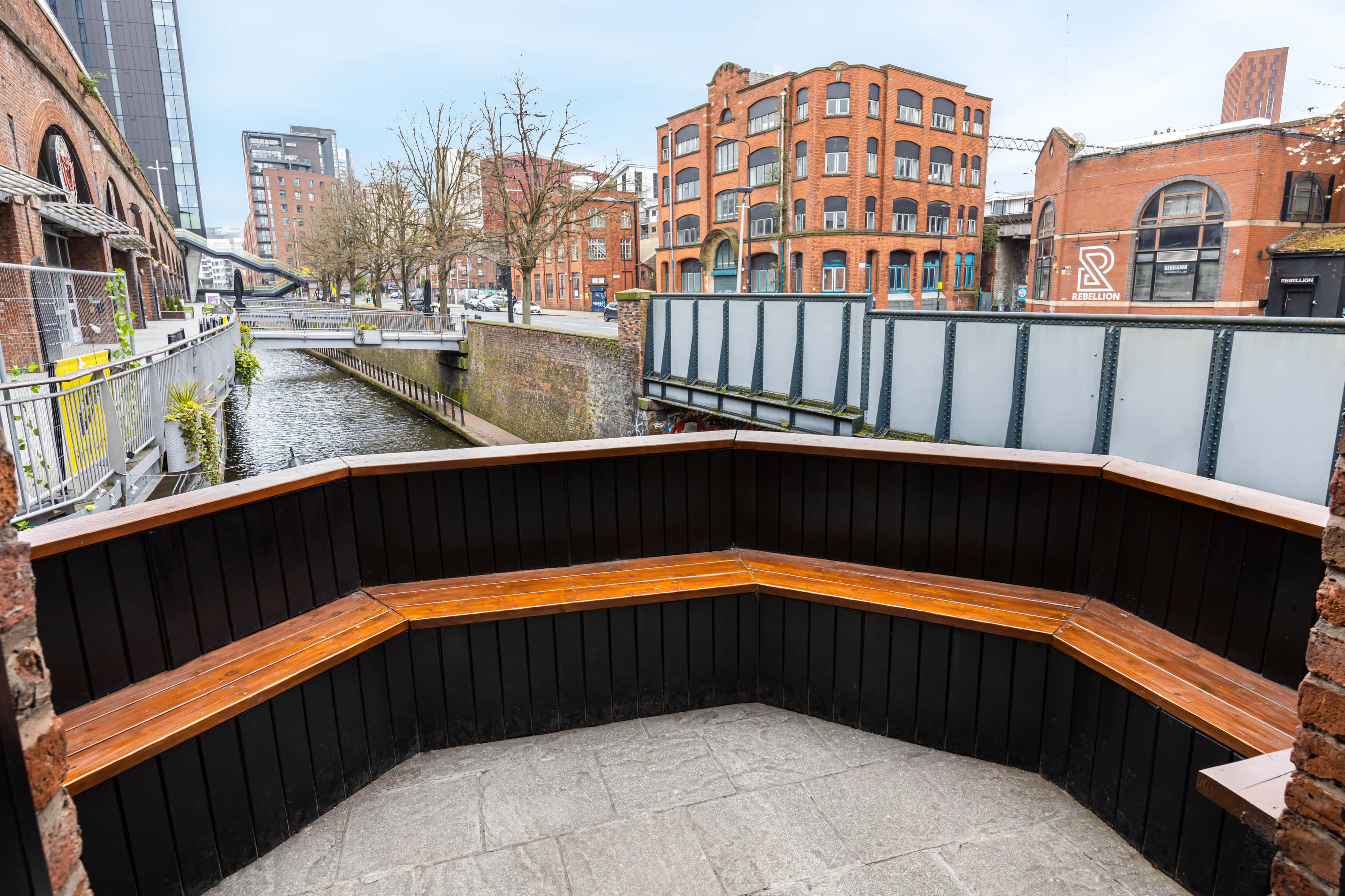 Reception Bar & Victorian Drinking Parlour 4