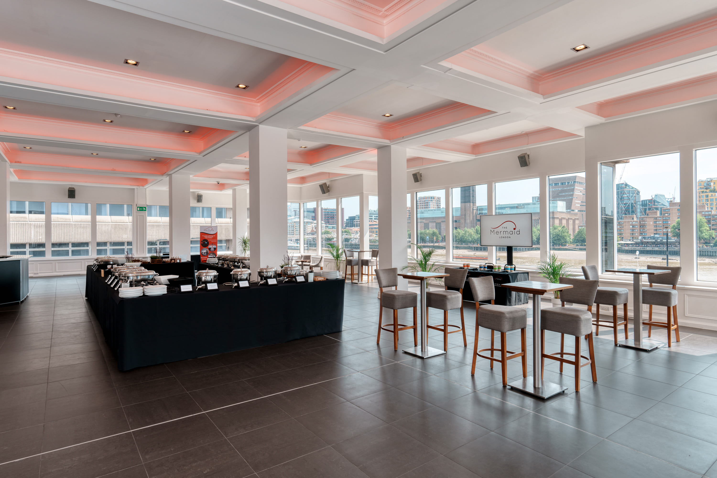 Upper River Room & Queenhithe