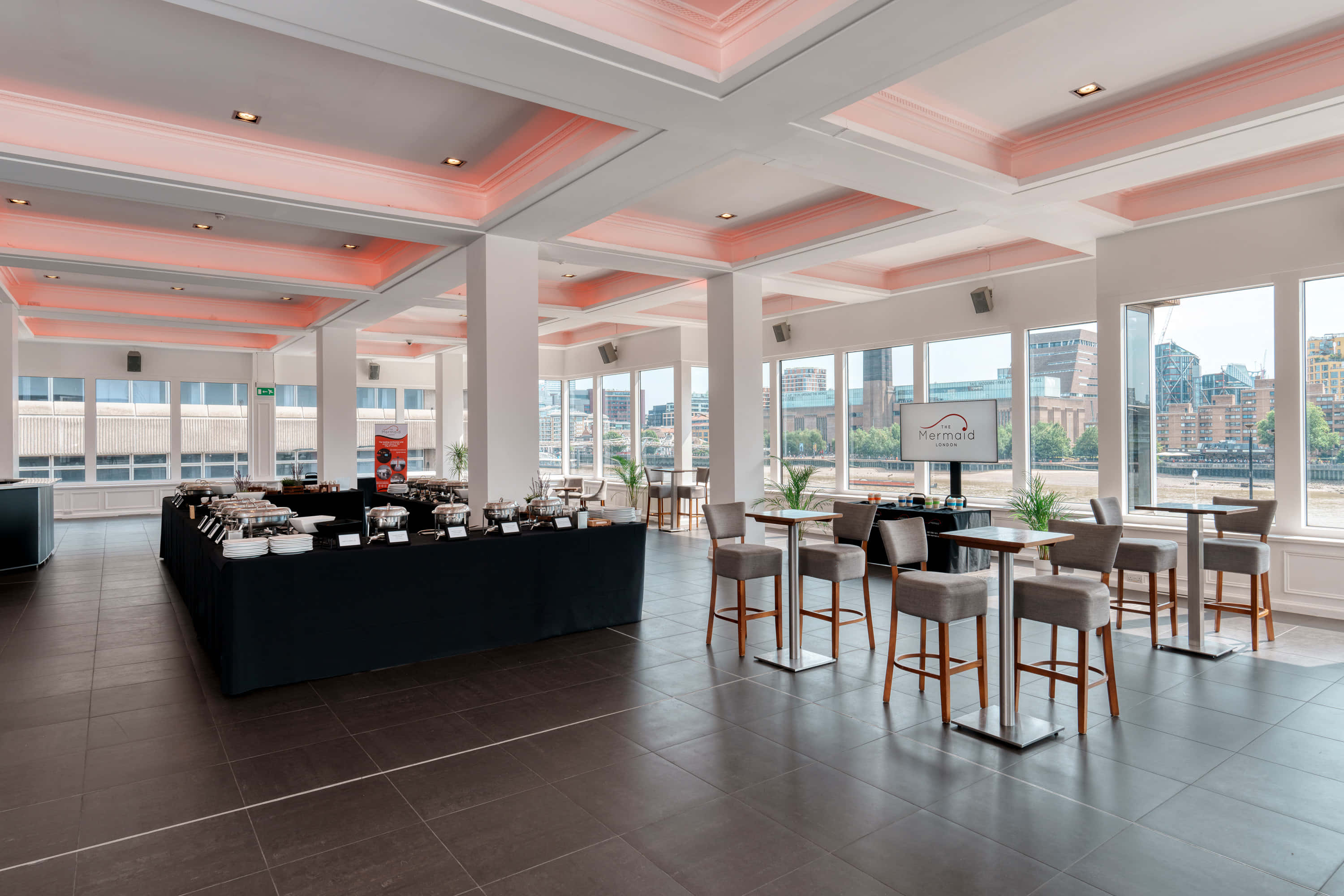 Upper River Room & Queenhithe 0