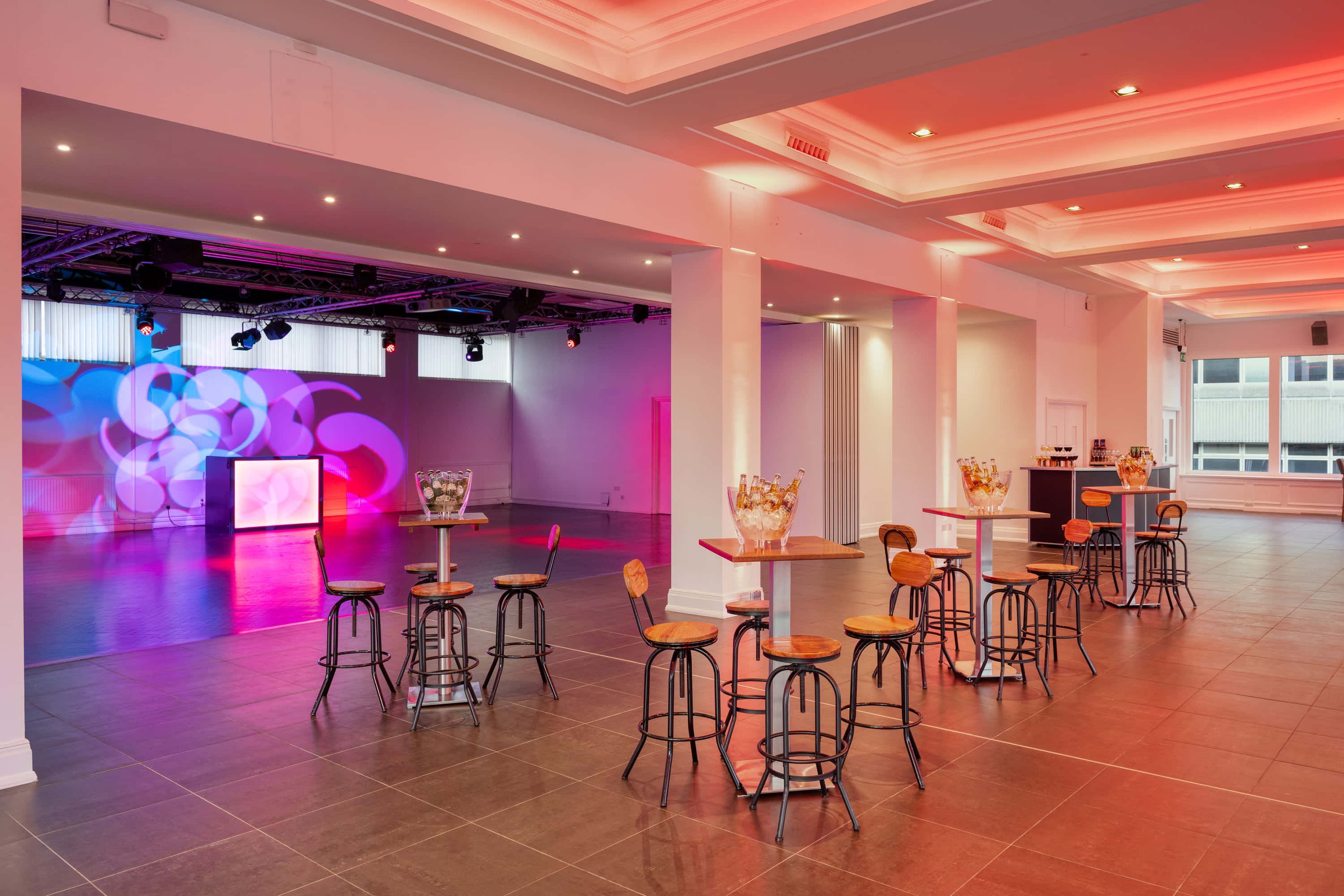 Upper River Room & Queenhithe 2