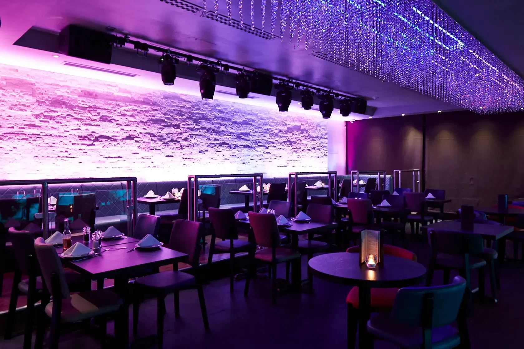 Main Bar & Restaurant 1