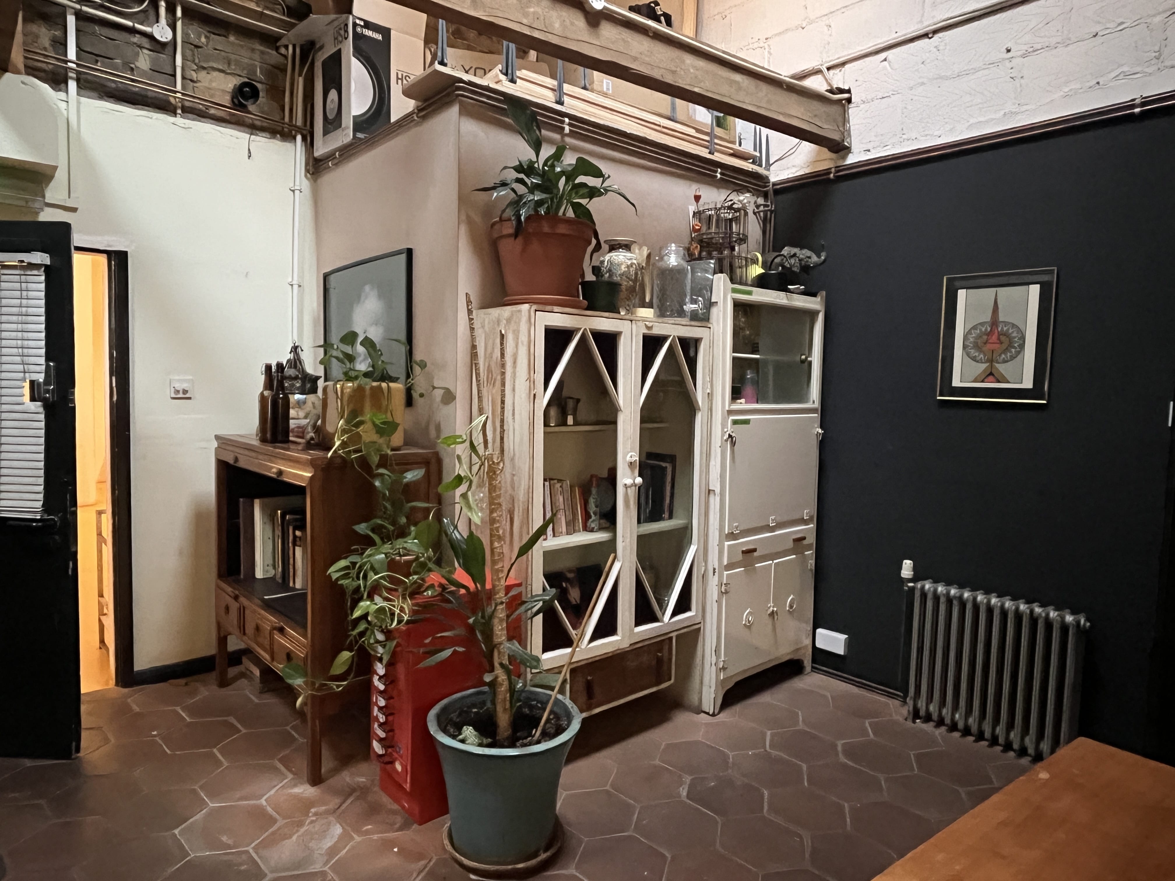 Apiary Green Room/Lounge 5