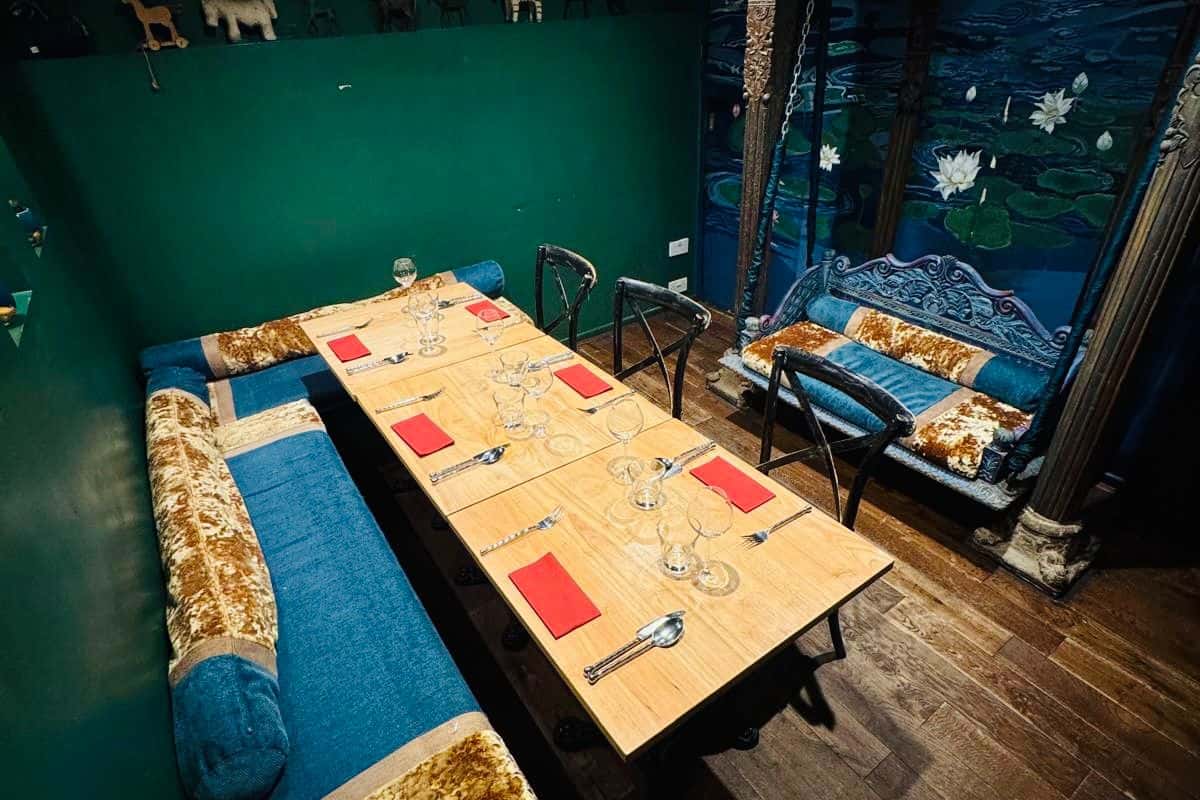 Private dining room 1 0