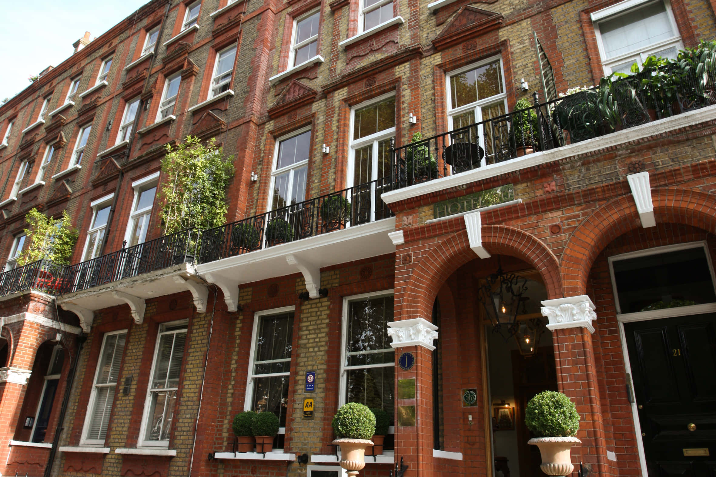 Twenty Nevern Square Hotel Conservatory 1
