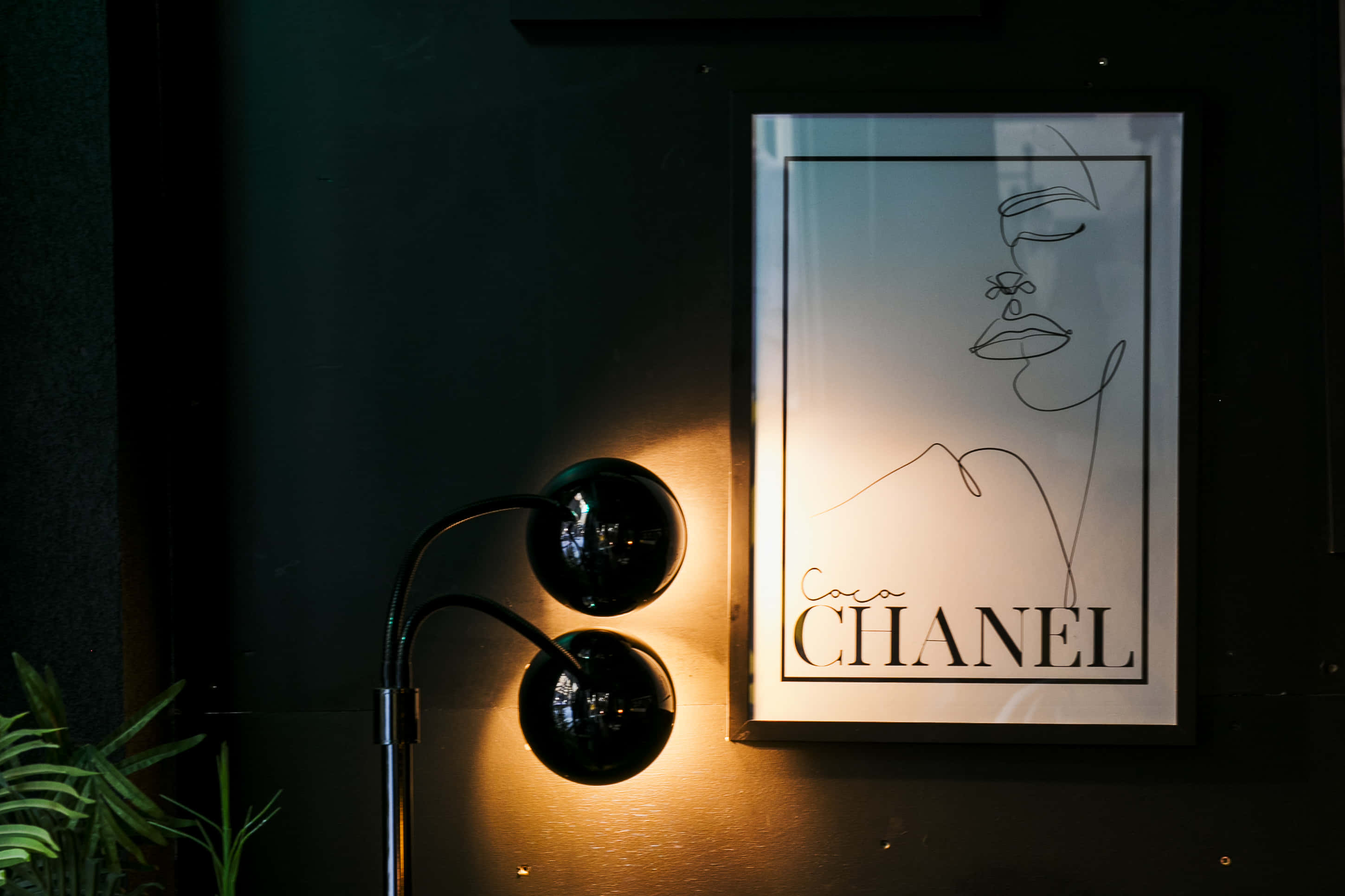 Main Bar and Lounge area 2