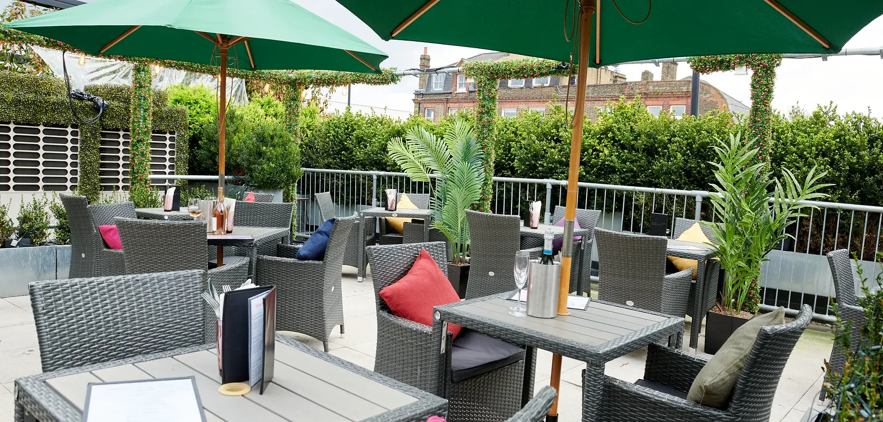 Rooftop Bar & Restaurant 2