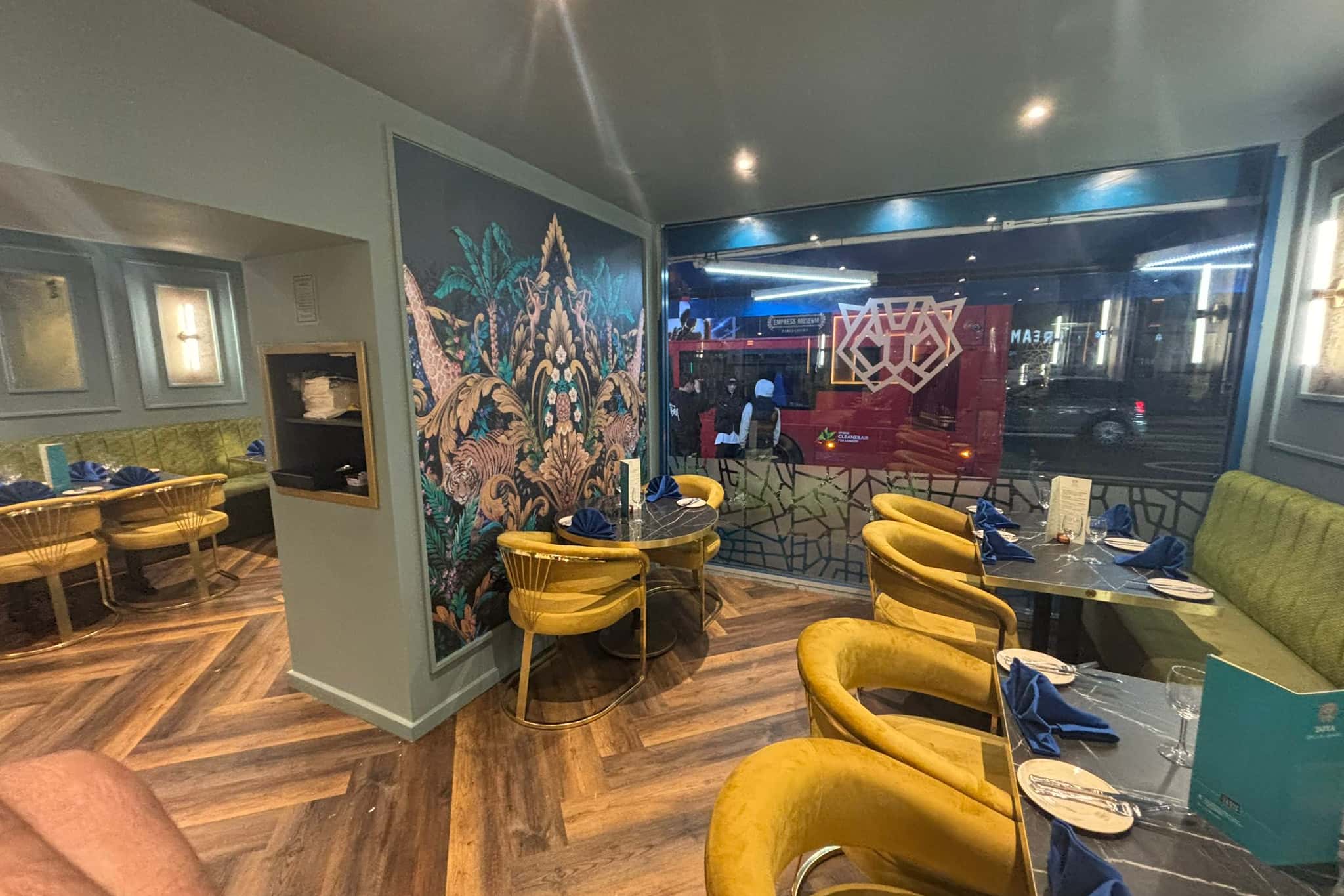 Premier dining venue in Kings Cross 0