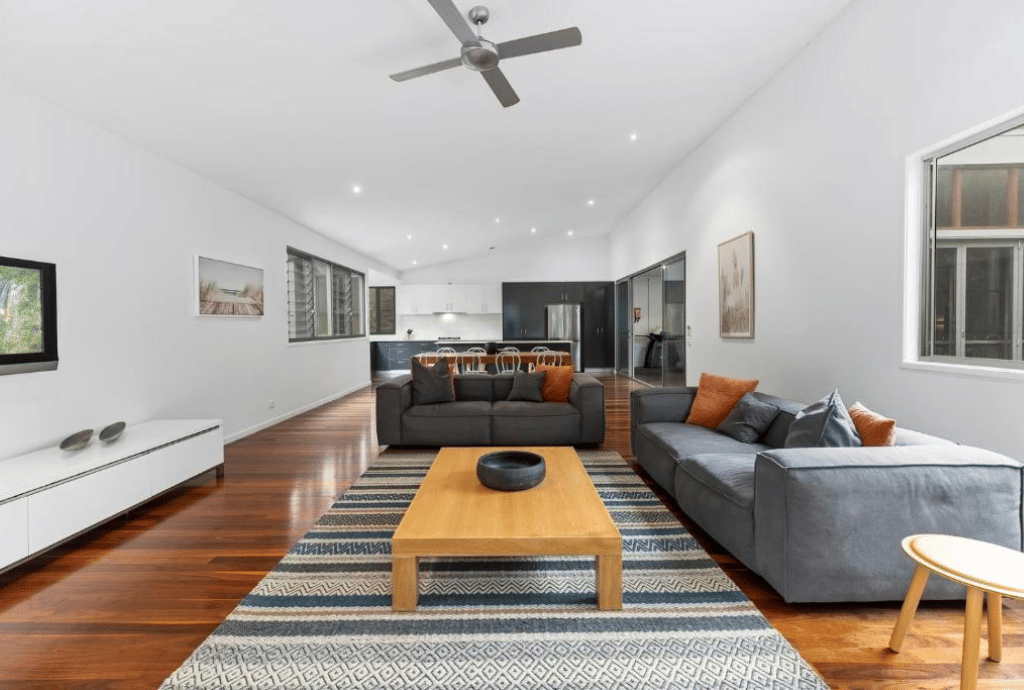 Beach Road Holiday Homes  8