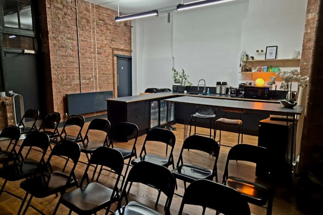 Ona.Location – A Stylish Space for Every Celebration 15