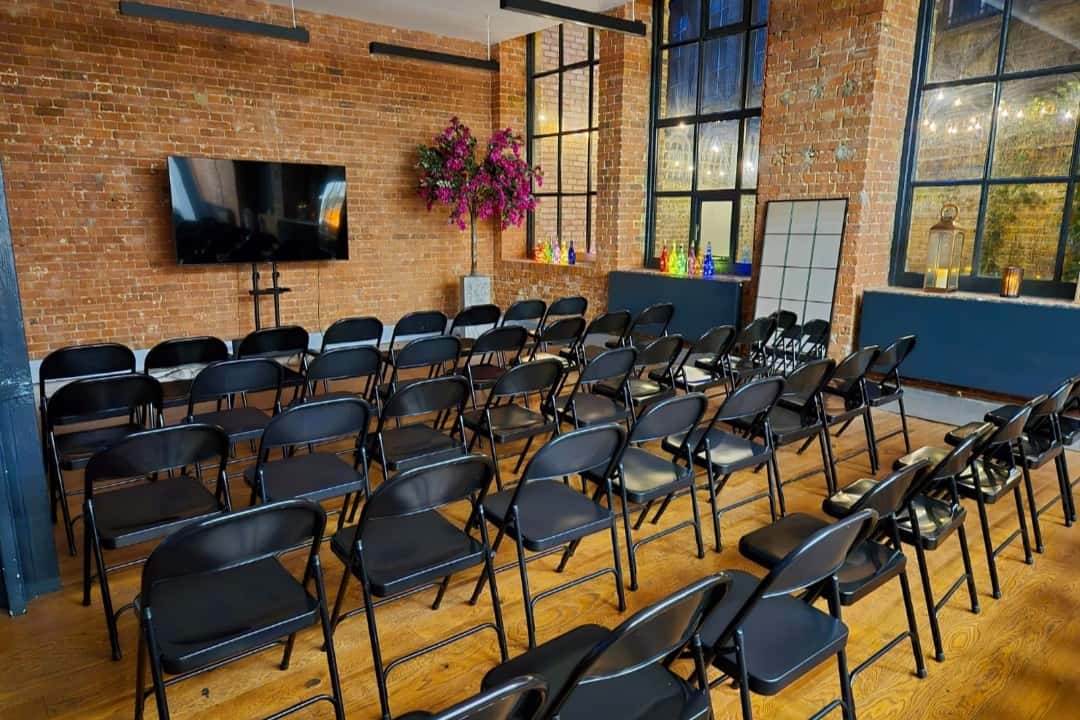 Ona.Location – A Stylish Space for Every Celebration 14