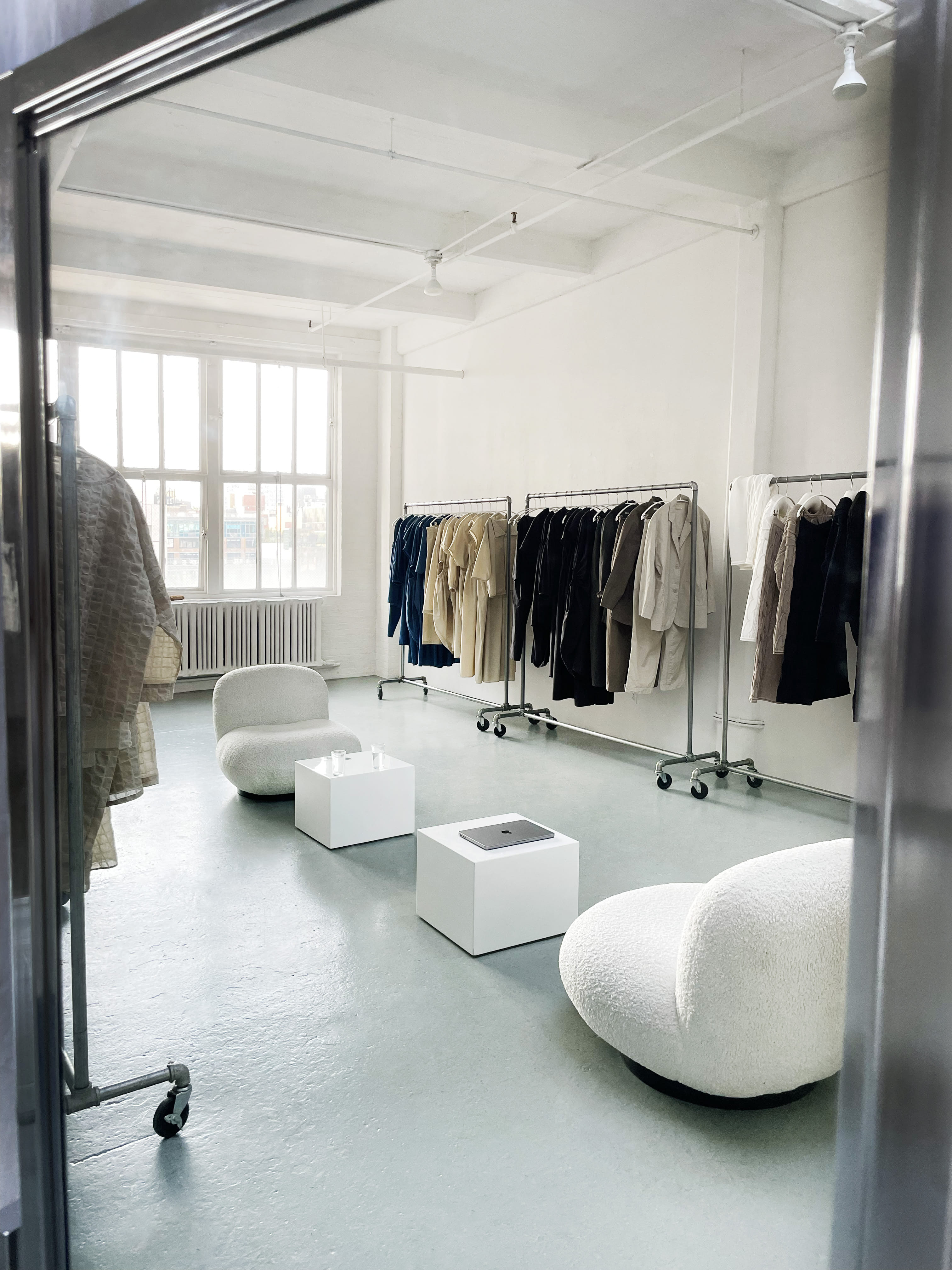 TenZeroOne Studio 15