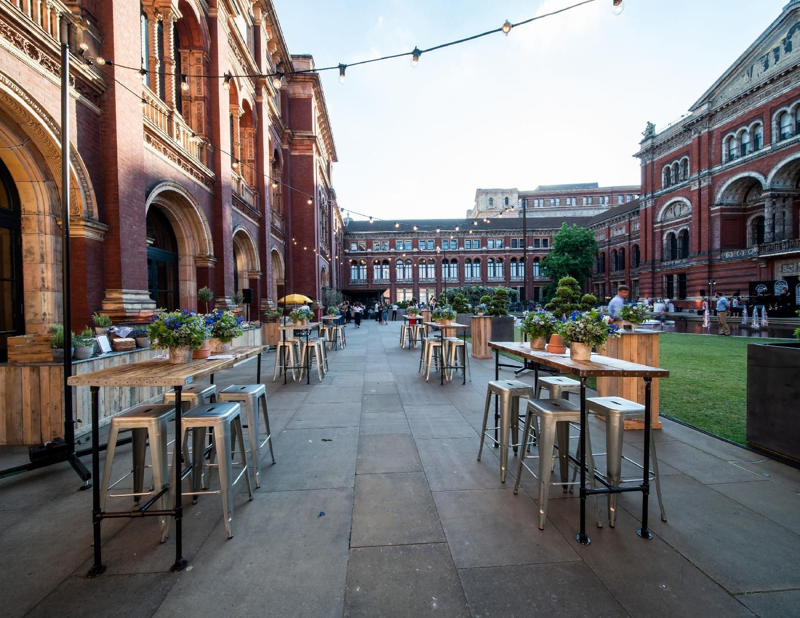 John Madejski Garden 1