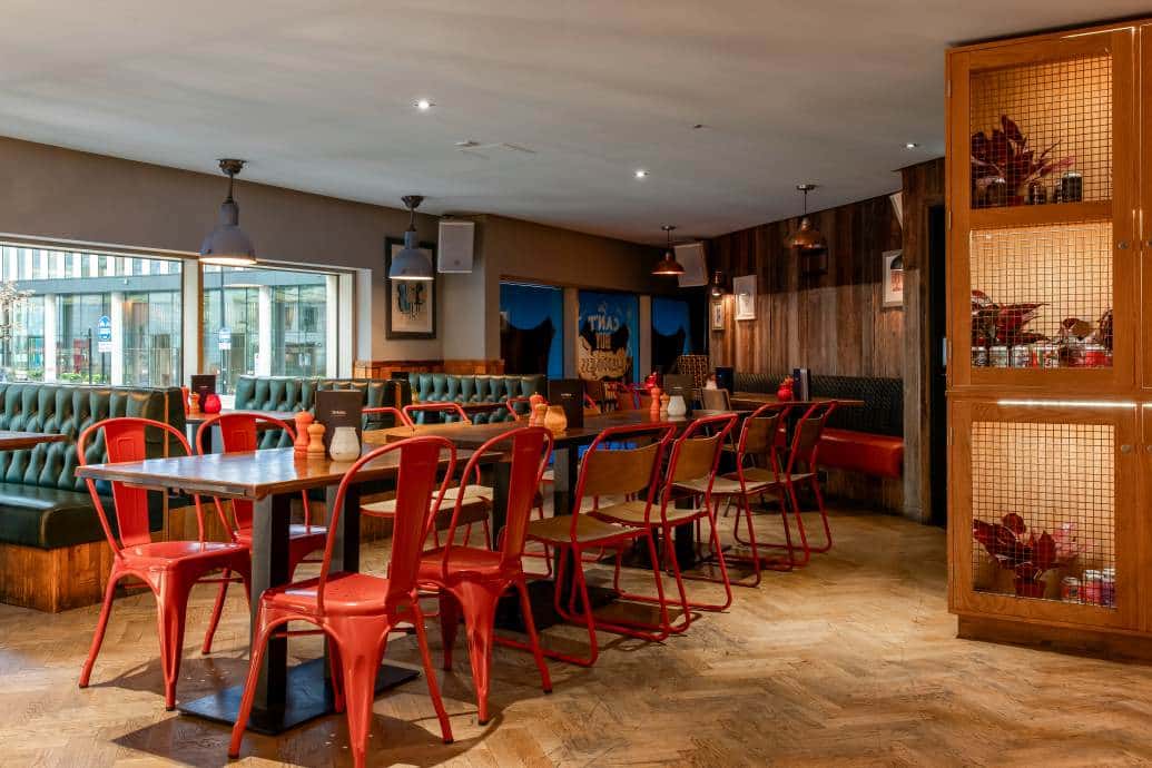 The London Bridge: Half Mezzanine 1