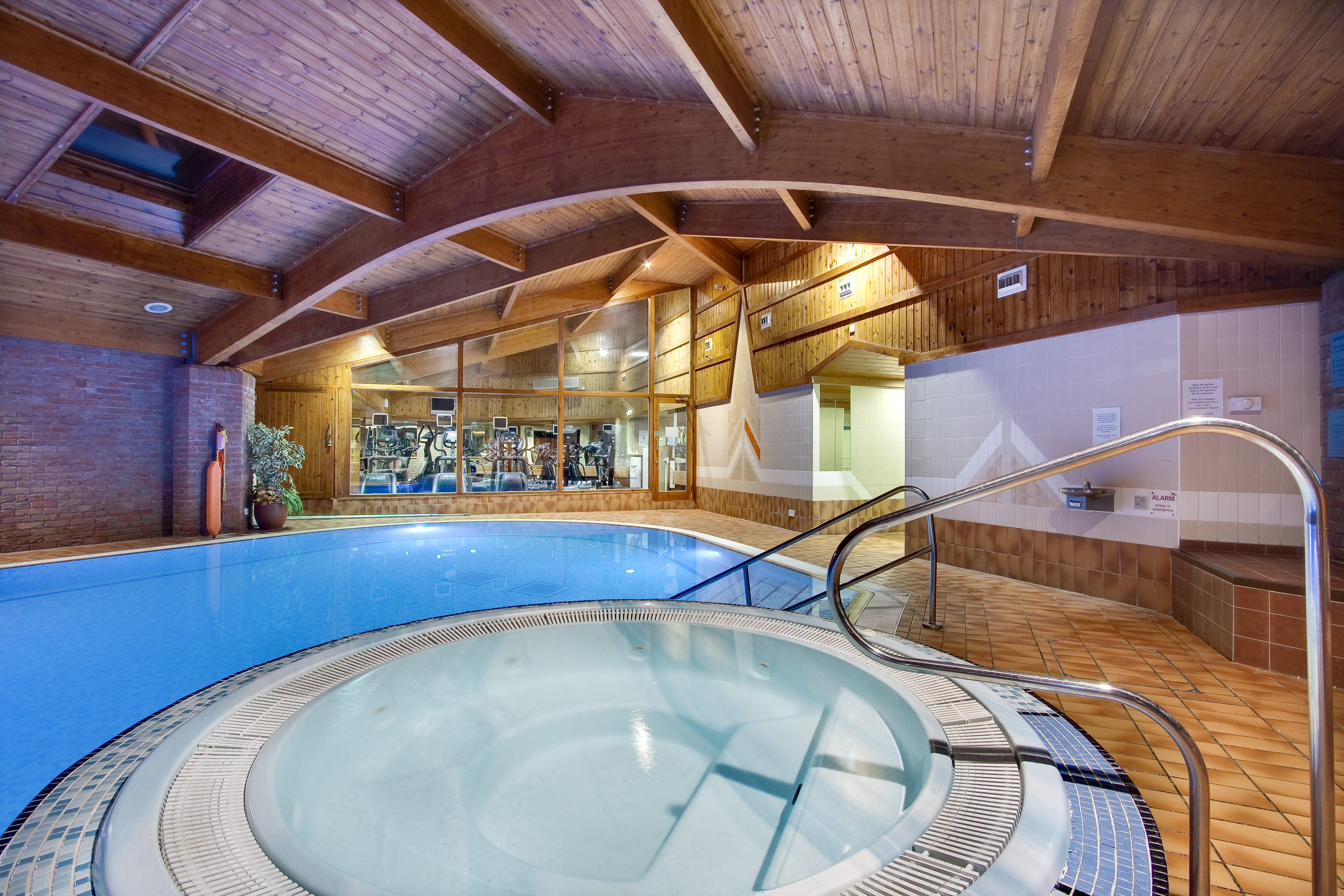 Dunton Manor Suite 1