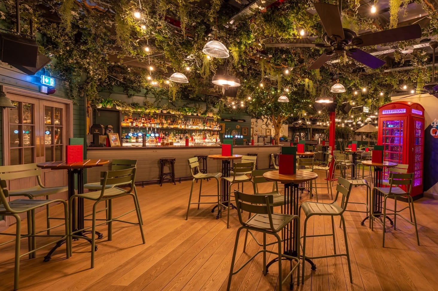 Whole Roof Terrace 6