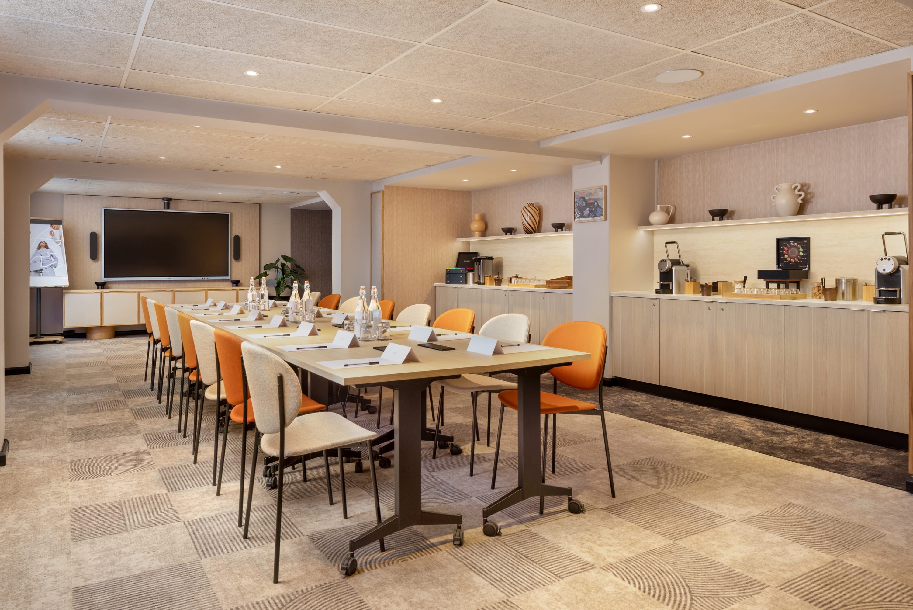 Hyde Park Suite 3D tour