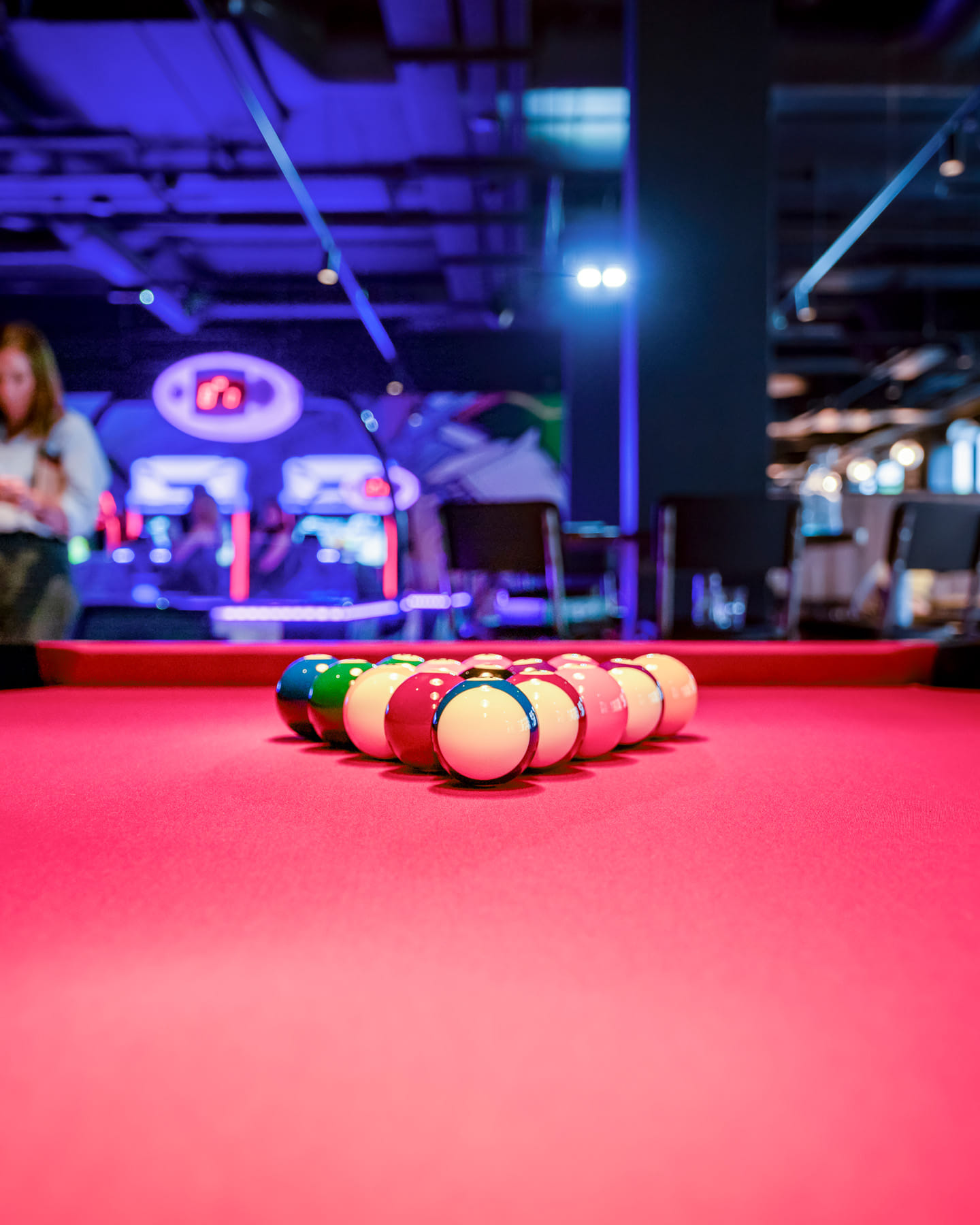 Bowl, Break, Sing & Game 11