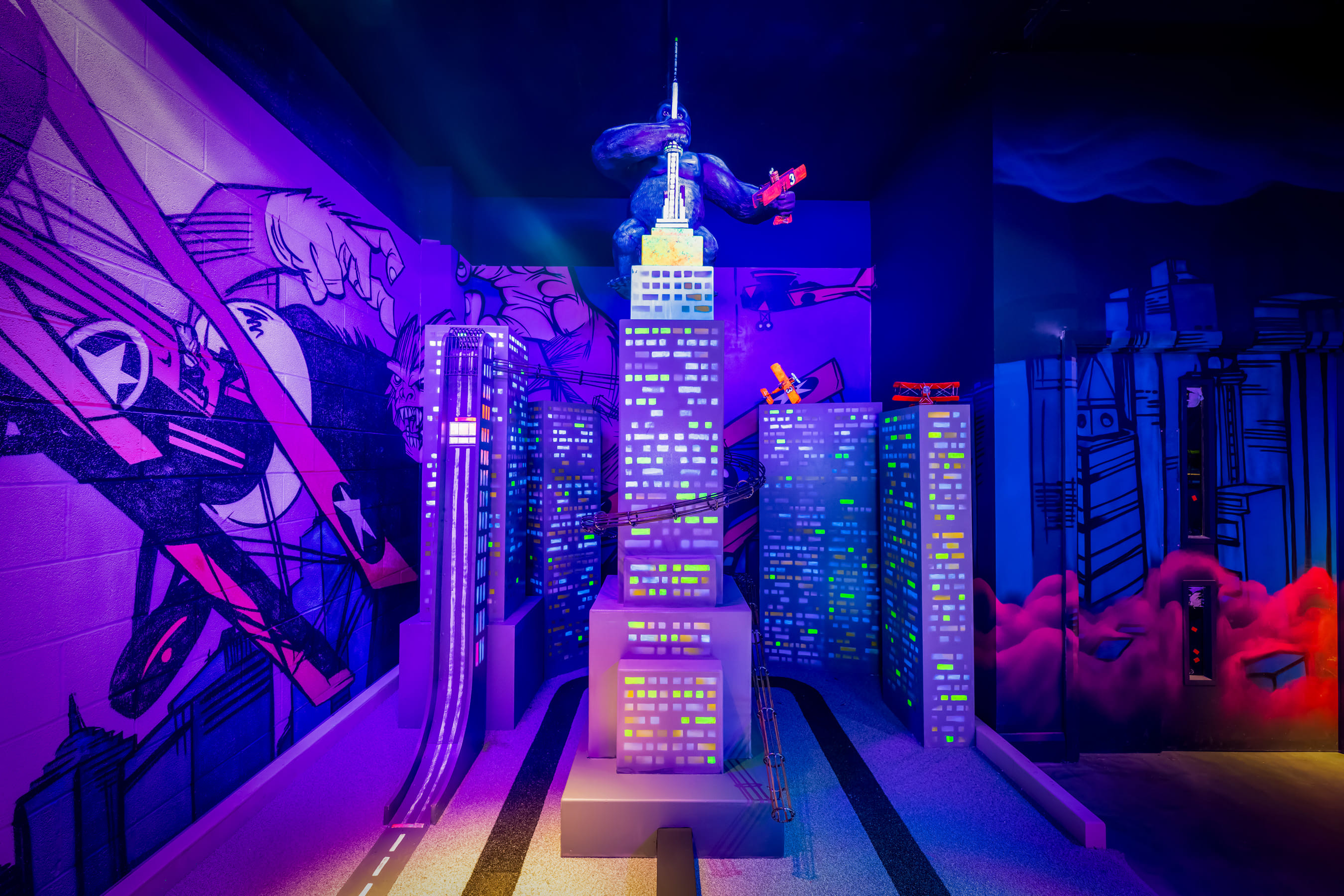 Mini Golf & Red Room 2