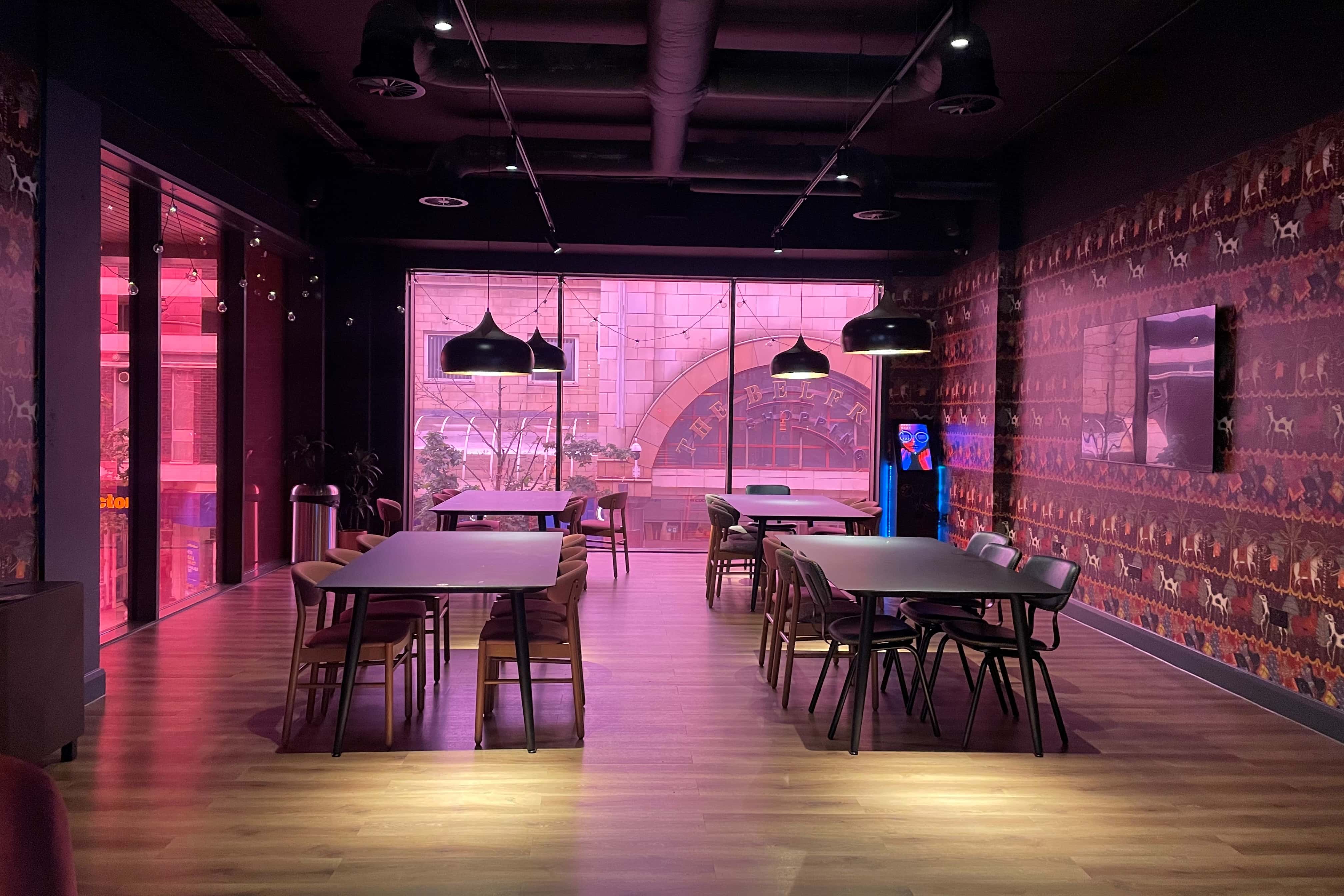 Mini Golf & Red Room 3