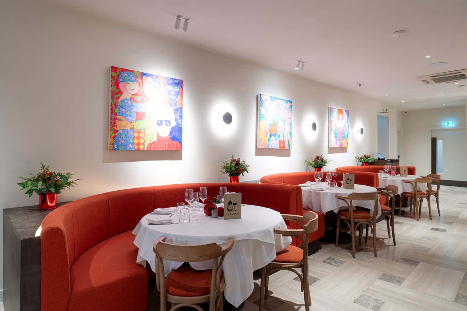 Giovanni's Restaurant 3