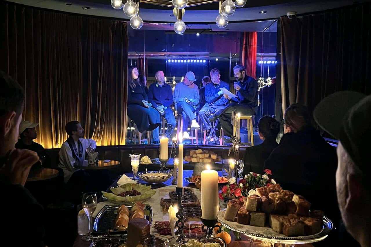 Cinema & Bar (Exclusive) 11