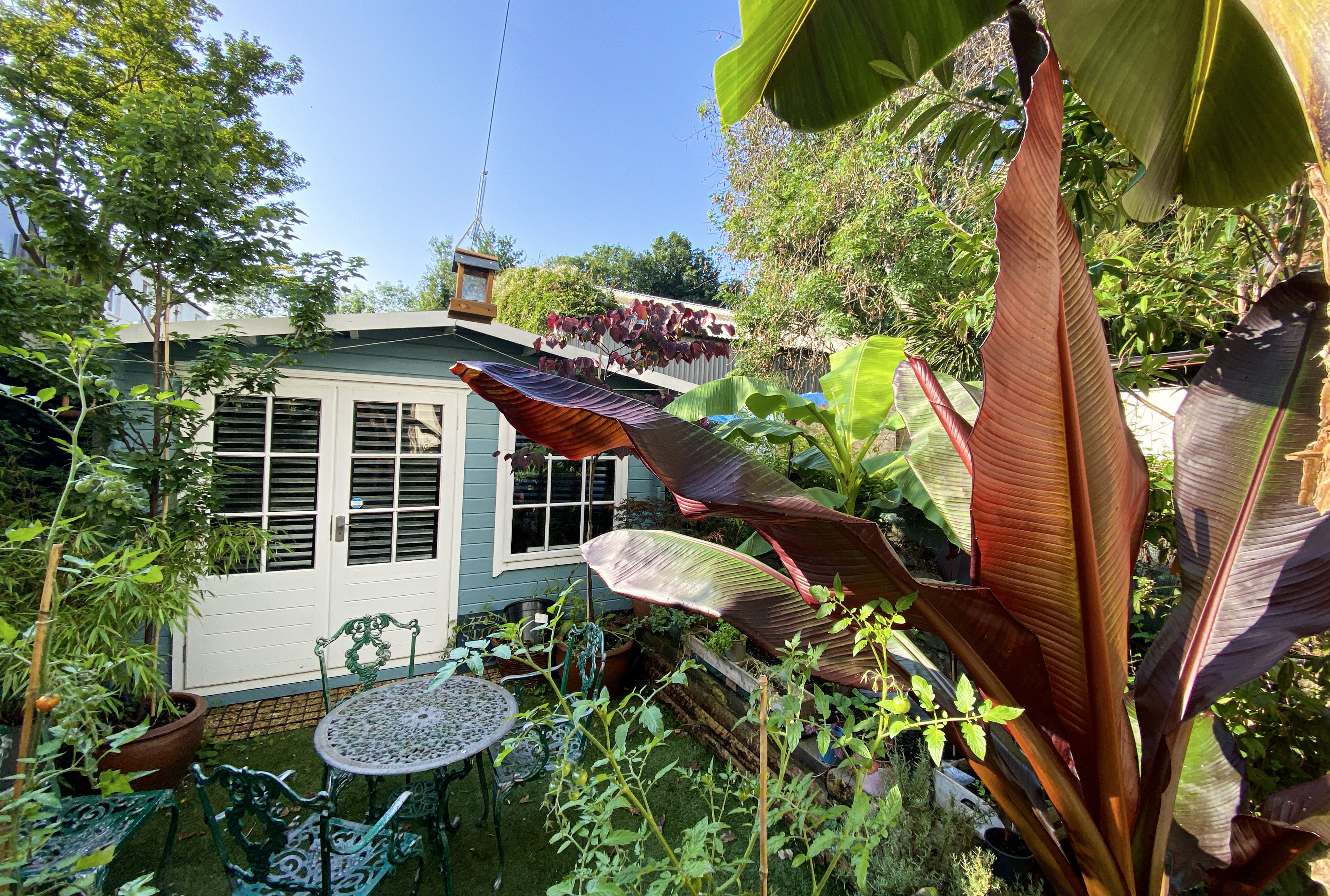 Photography Studio with reception, beer garden and changing room/makeup area 5
