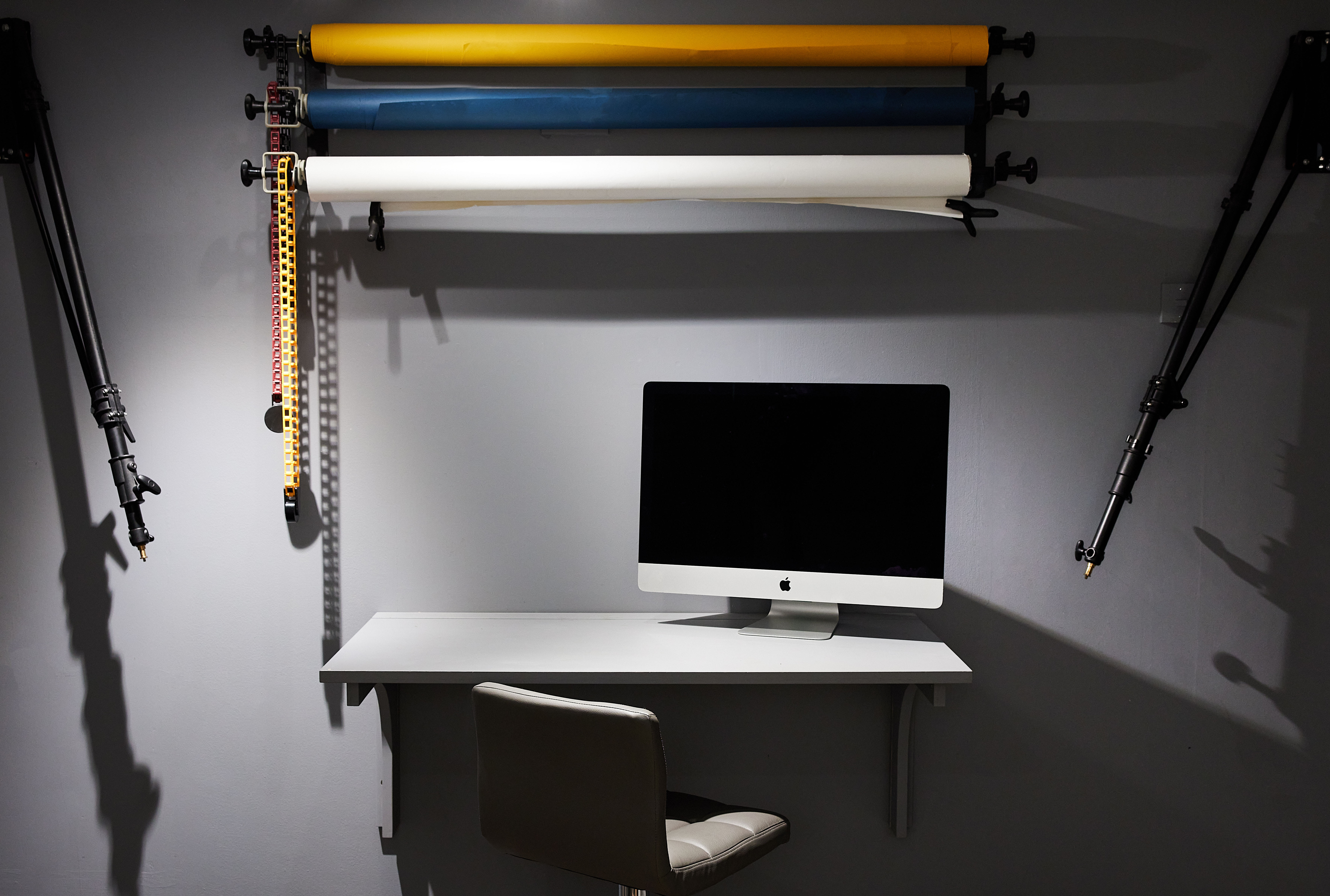 Photography Studio with reception, beer garden and changing room/makeup area 4