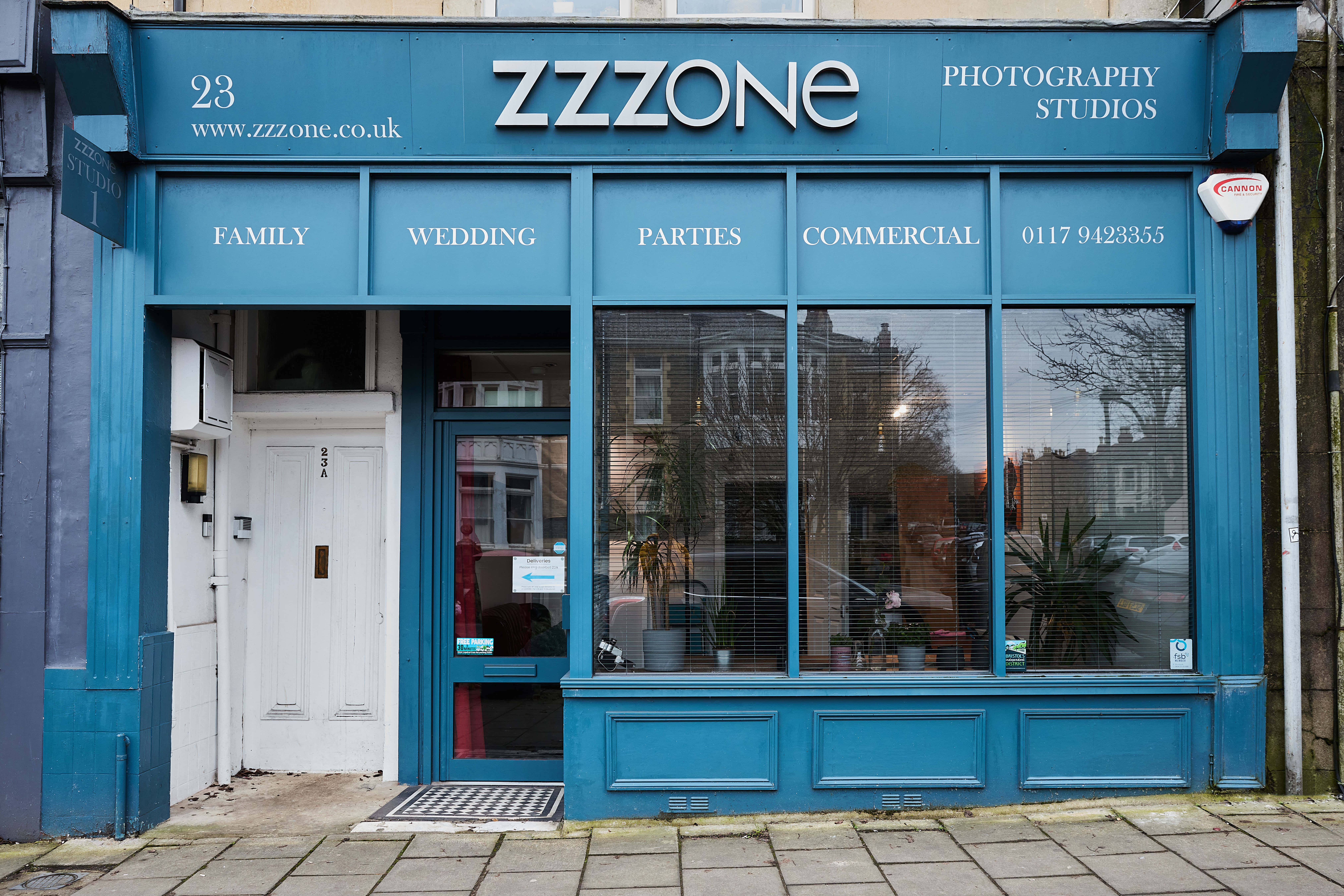 Photography Studio with reception, beer garden and changing room/makeup area 3