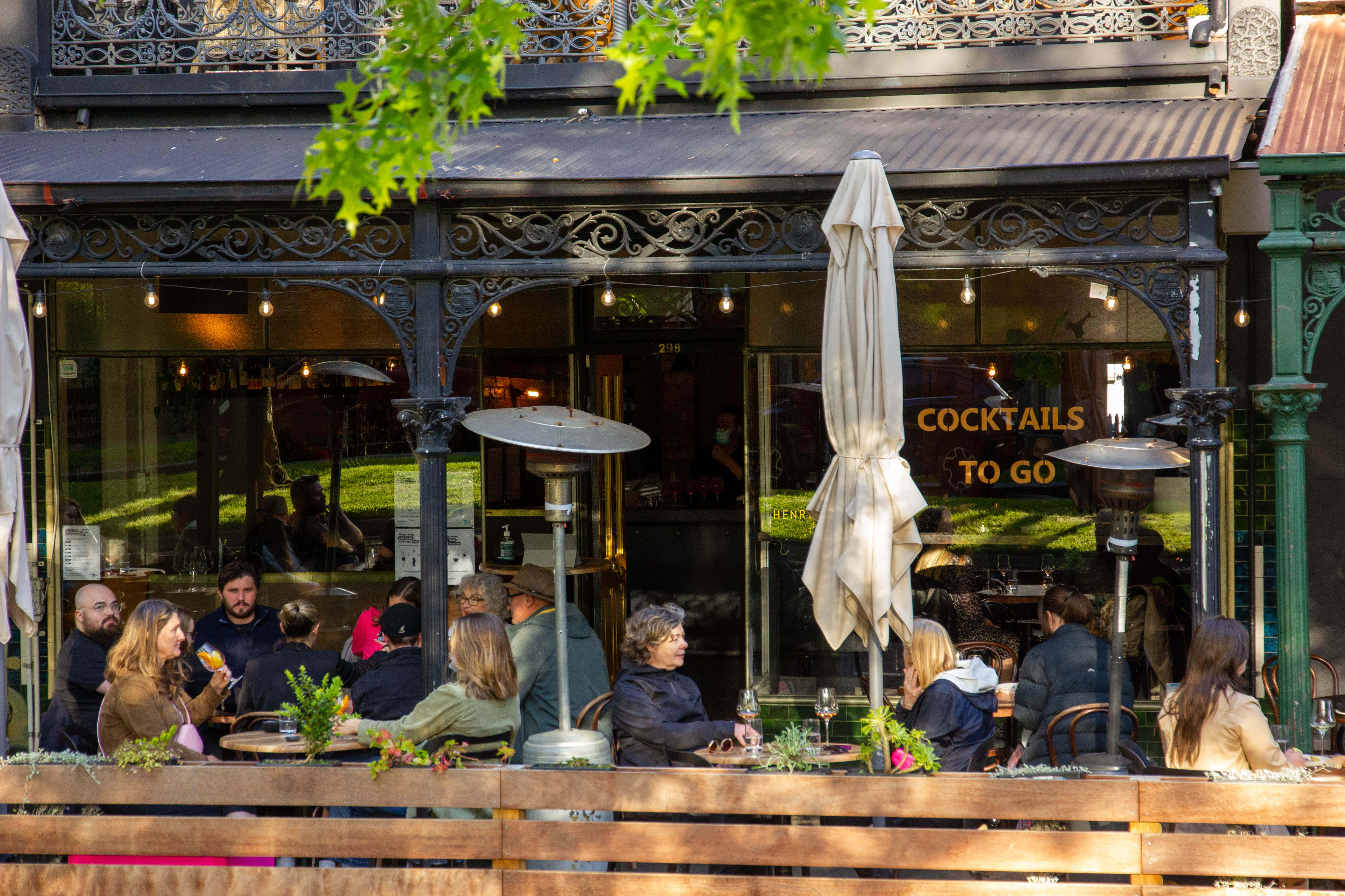 Outdoor Terrace Dining 2