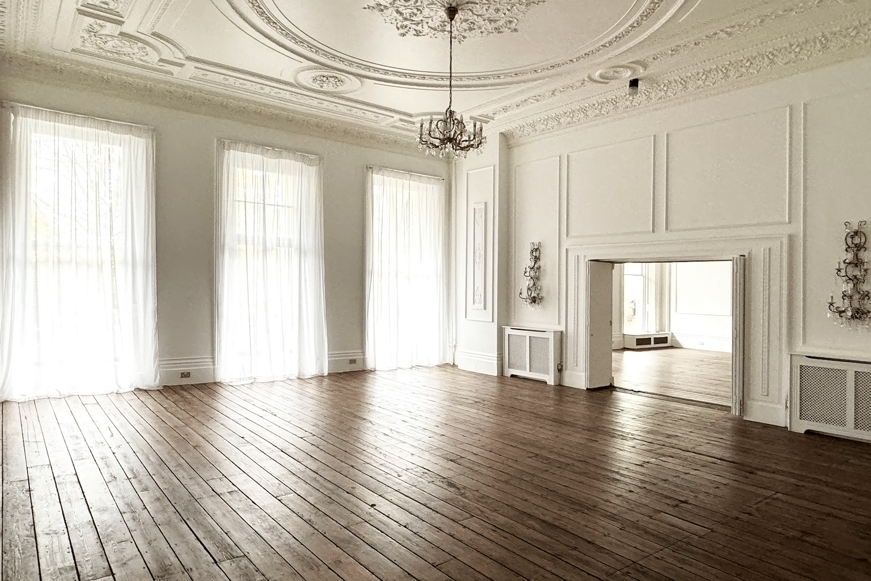 The Viceroy & Regency Suites 0