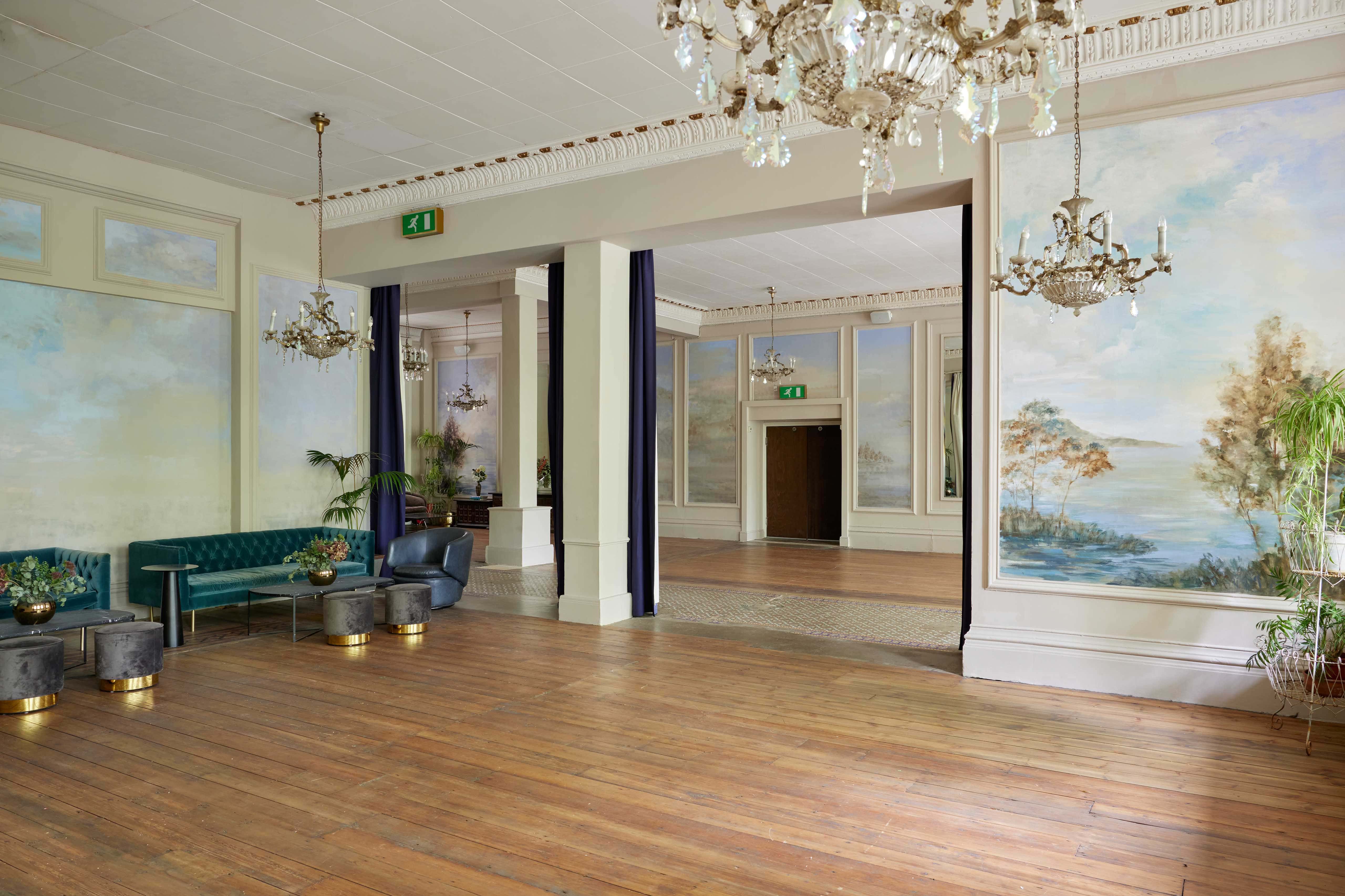 The Bayswater Suite 6