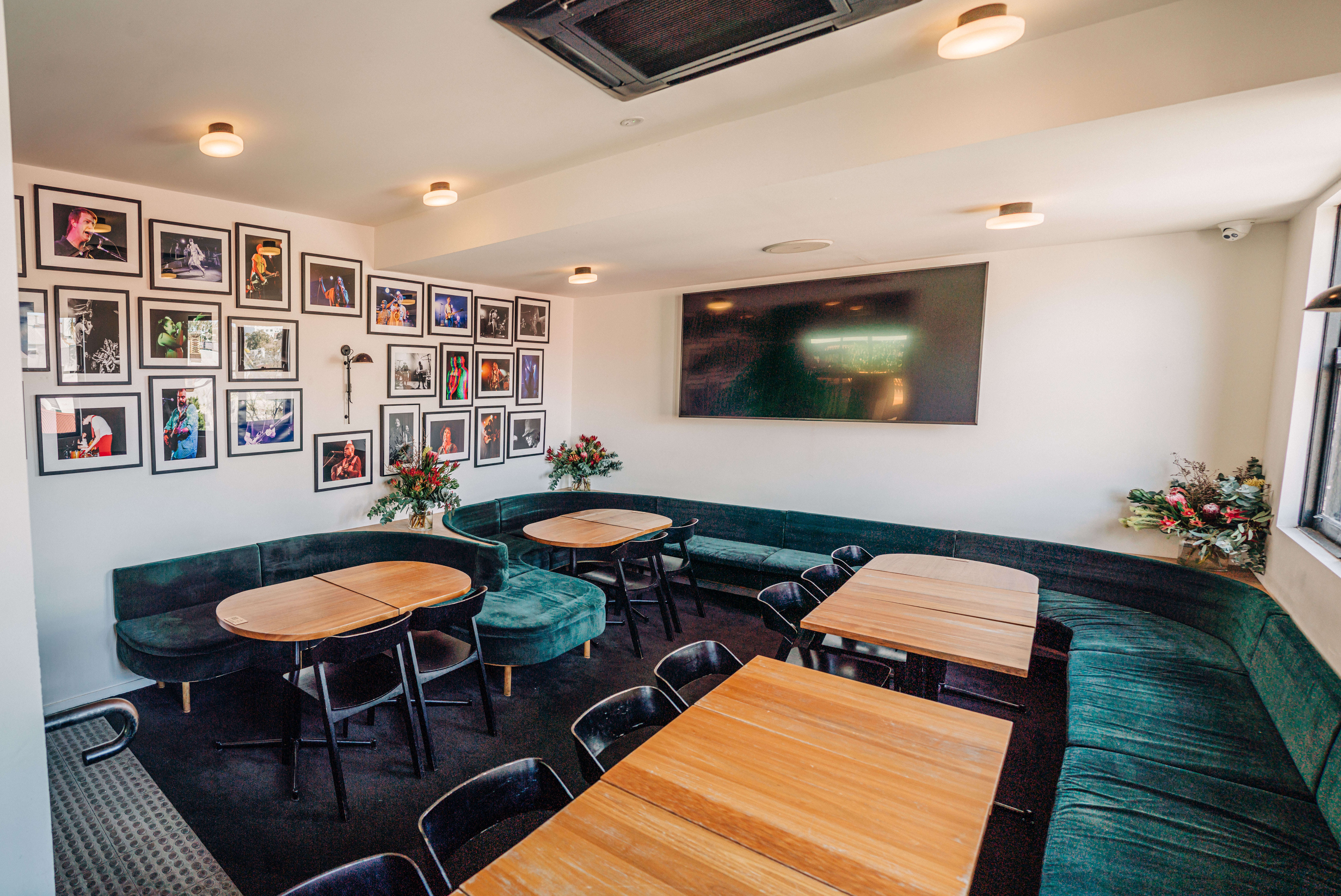 Legends Lounge 3D tour