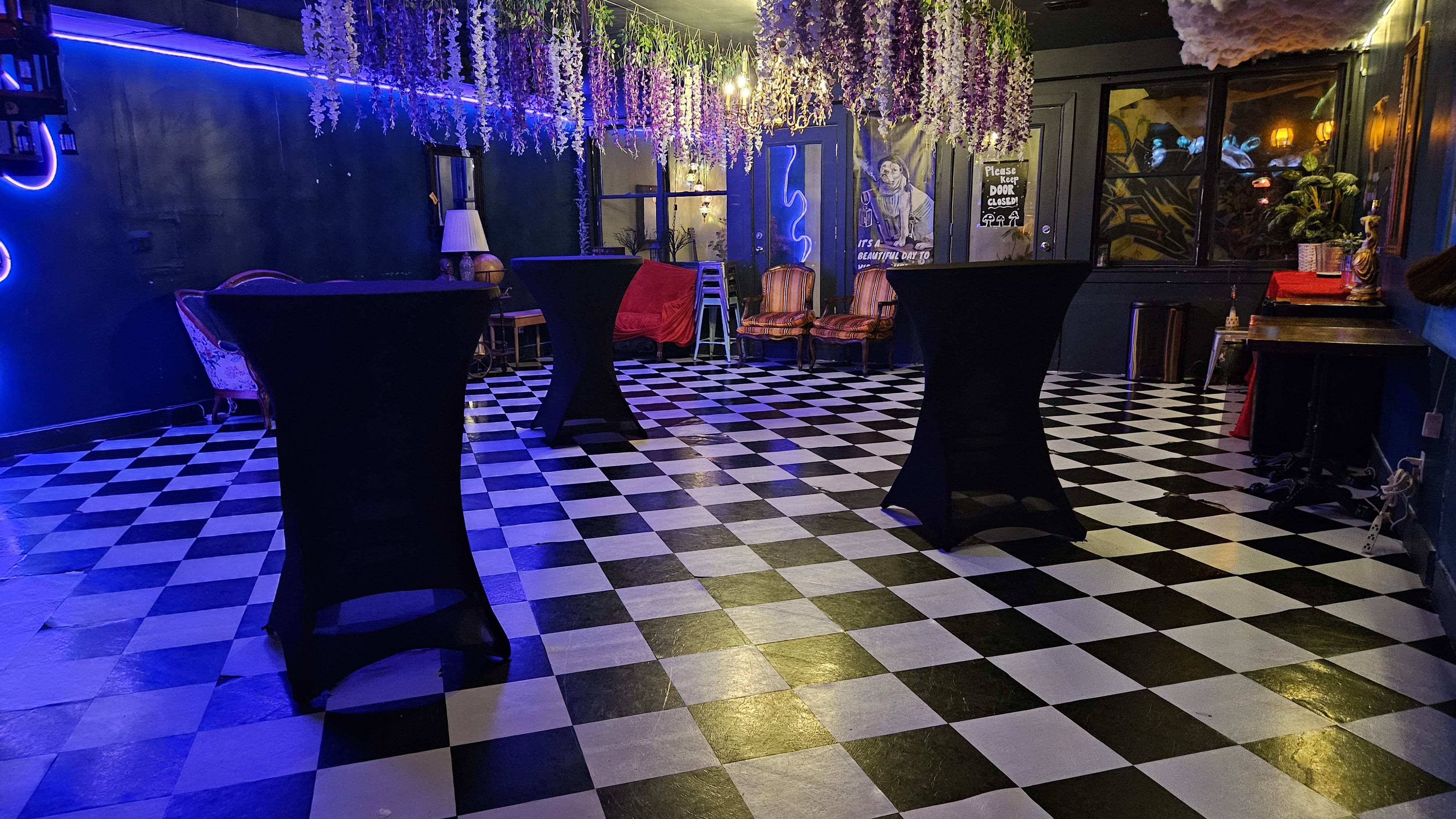 Unique Intimate Space with Backyard in Bushwick! 5