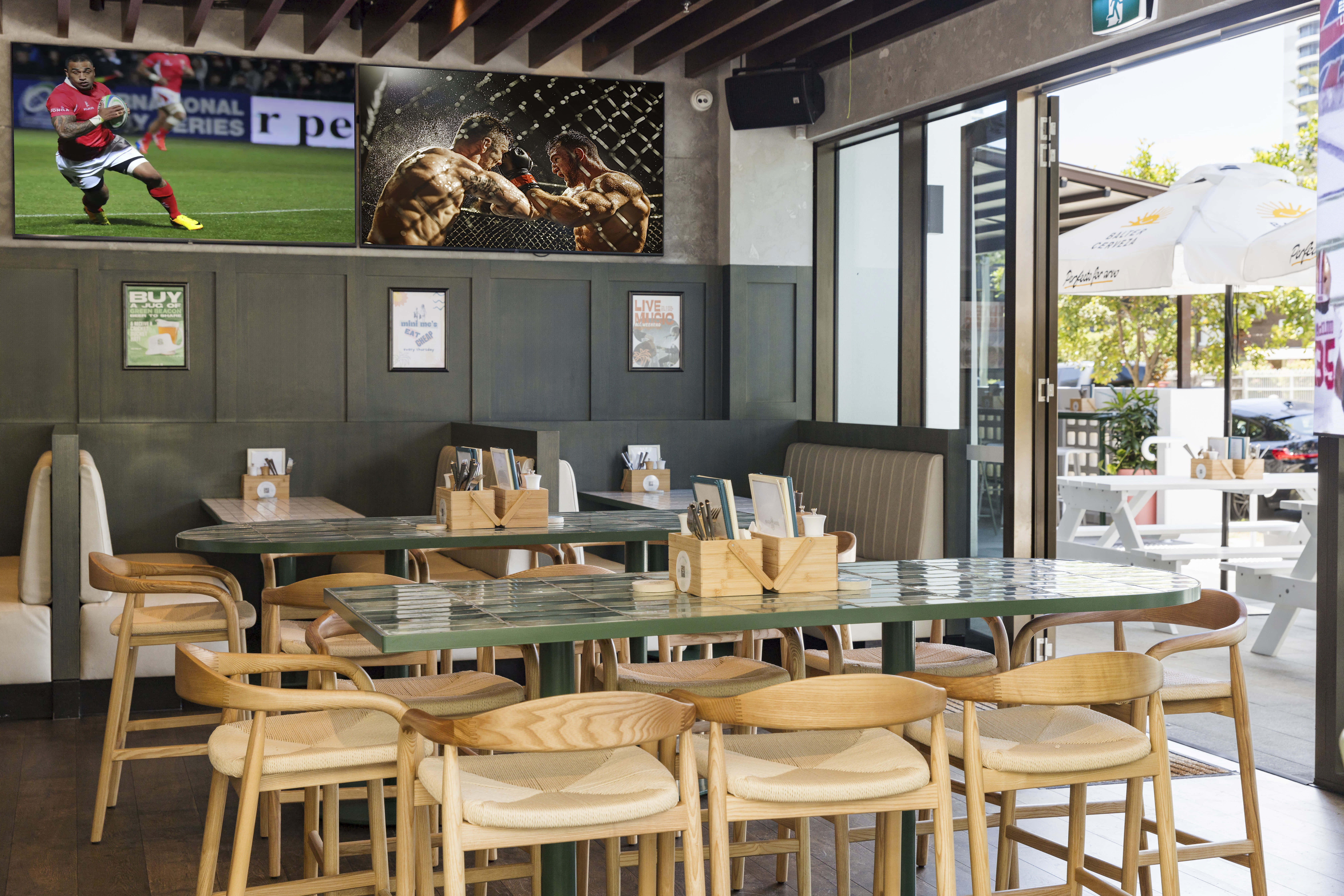 The Beach Hotel - Exclusive Use 1