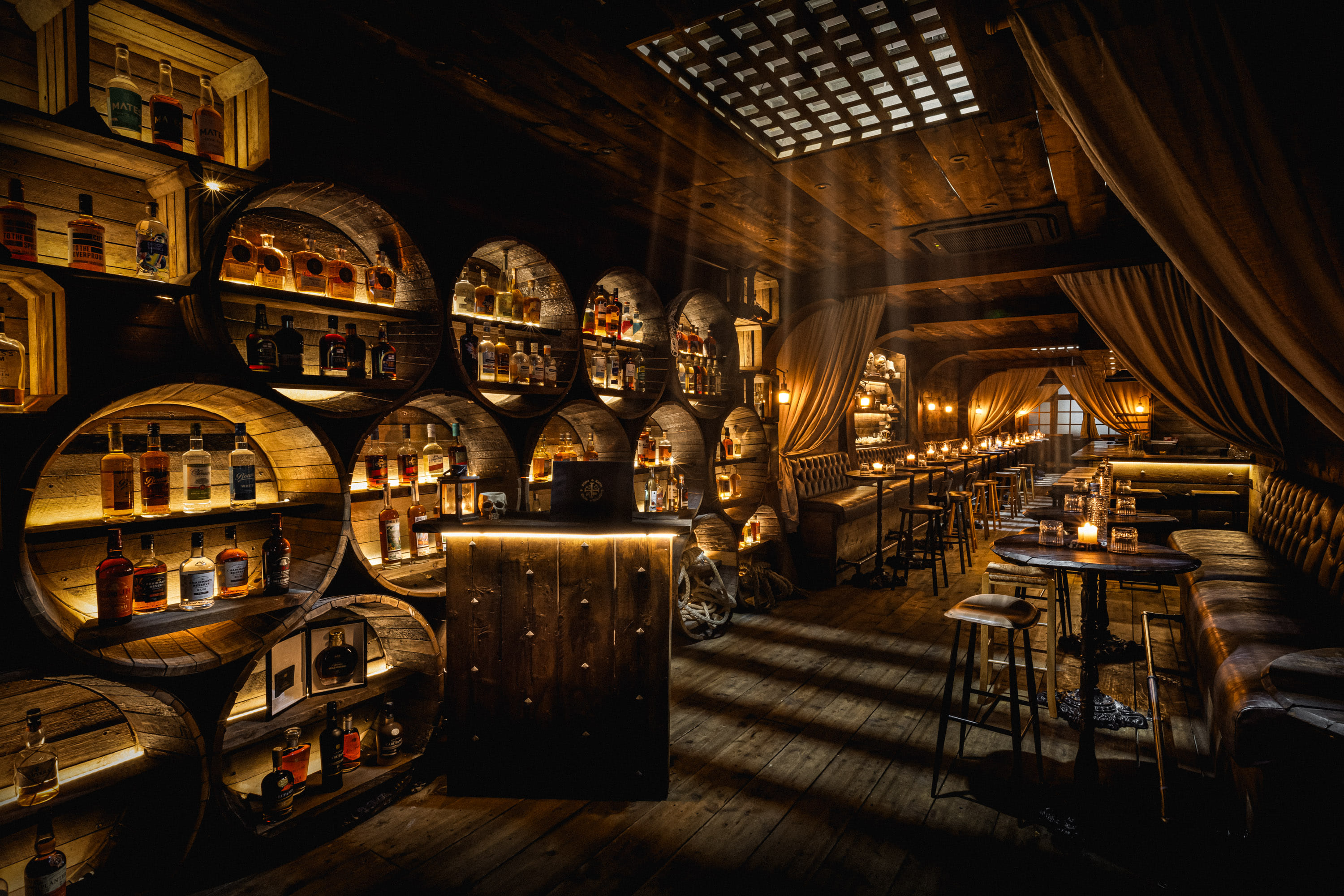 1. Main Room 3D tour