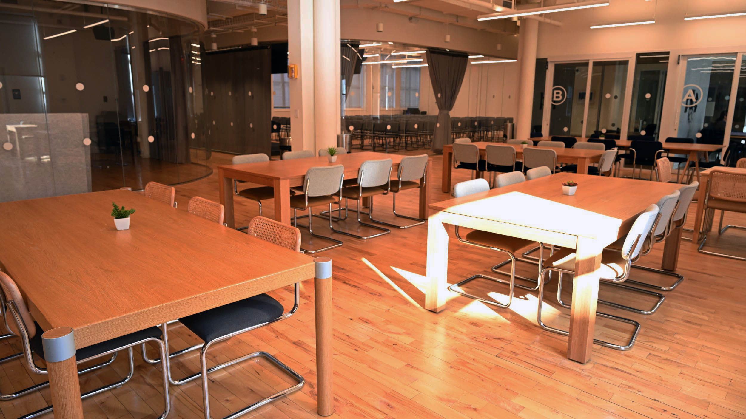 Metropolitan Creative Studios 24