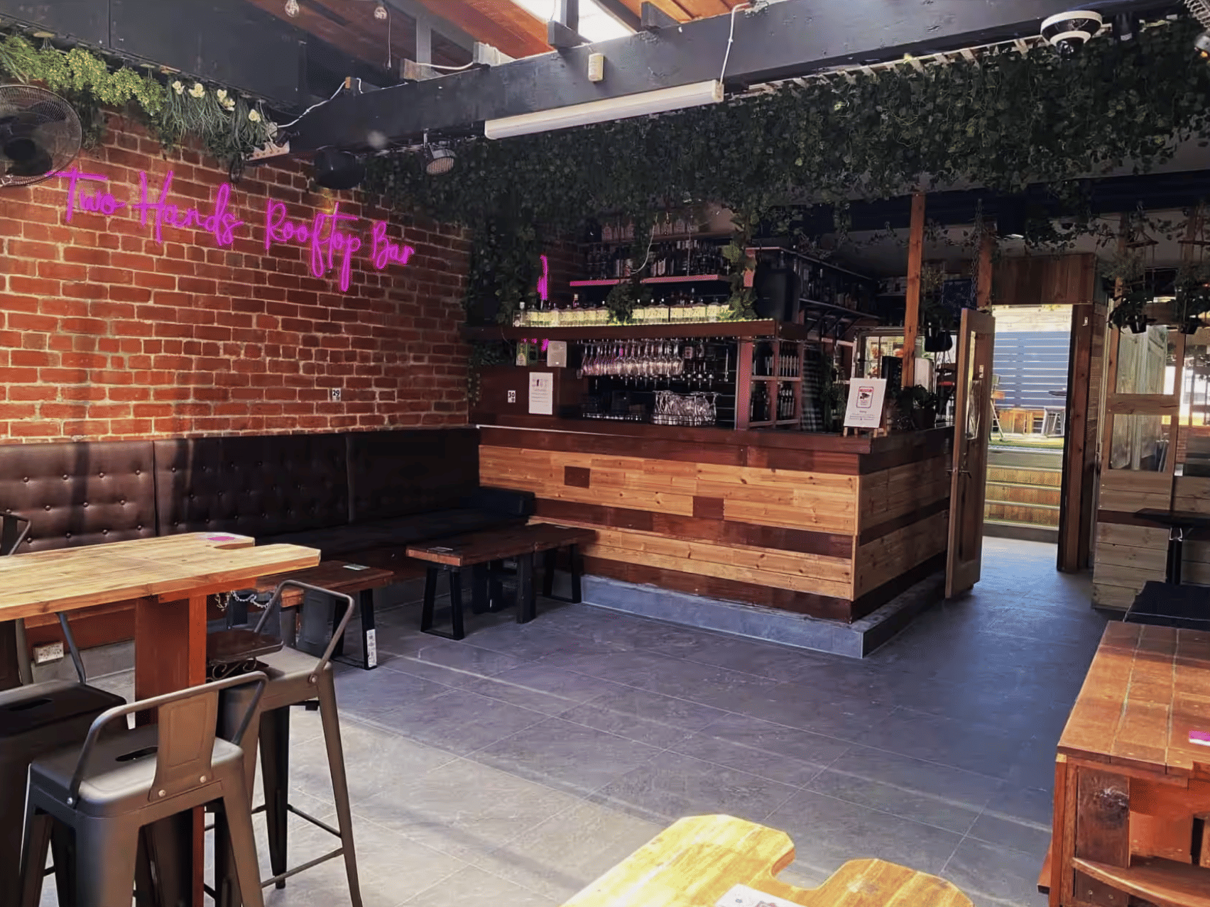 5) Entire Venue (120-150 pp)